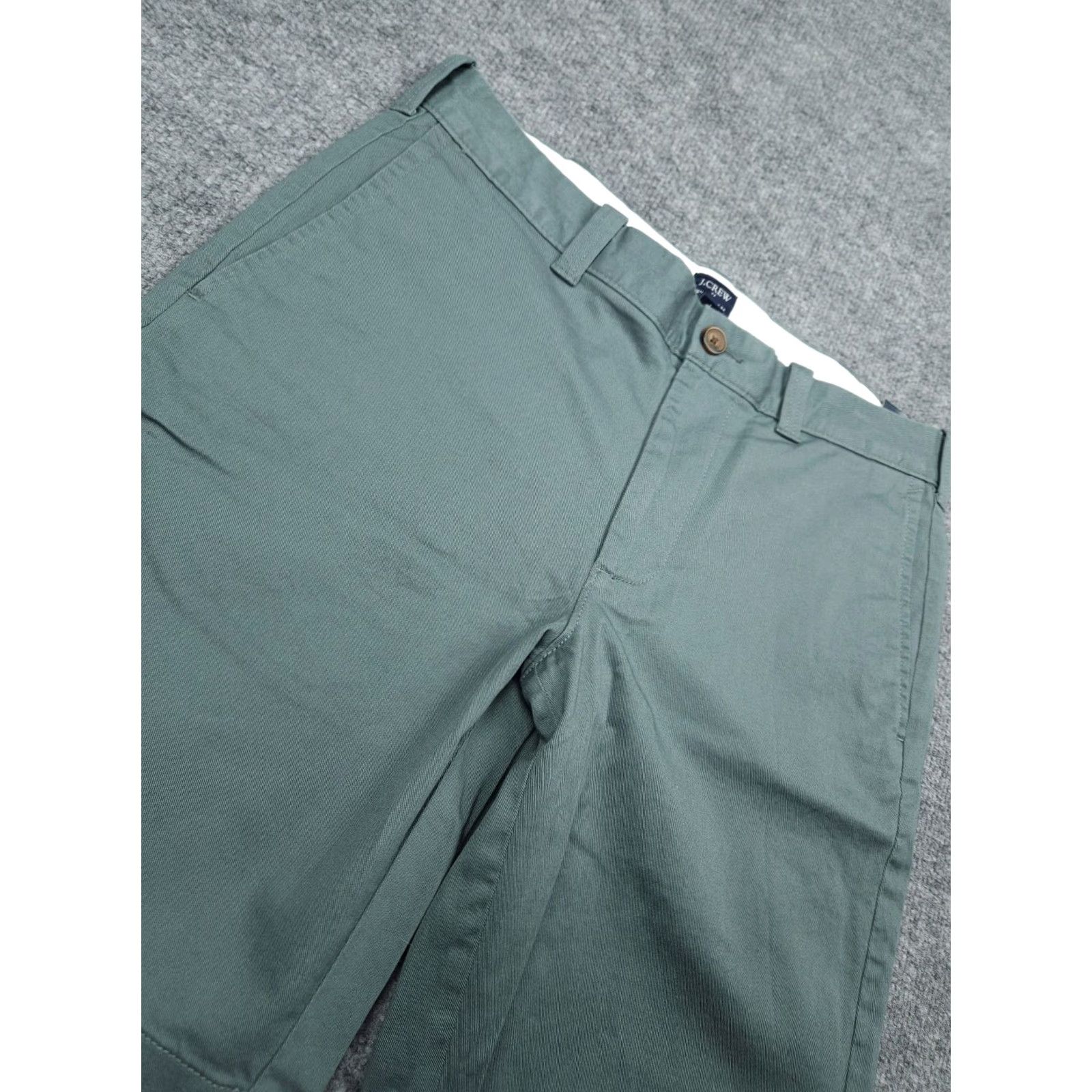 J.Crew J. Crew 9" Flex Chino Shorts Men's 30 Green NWT, Casual, Regular, Cotton, Flat Front, Slash Pocket, 9" Inseam, Green, Preppy, Summer, Spring, Men Size US 30 / EU 46 - 3 Thumbnail