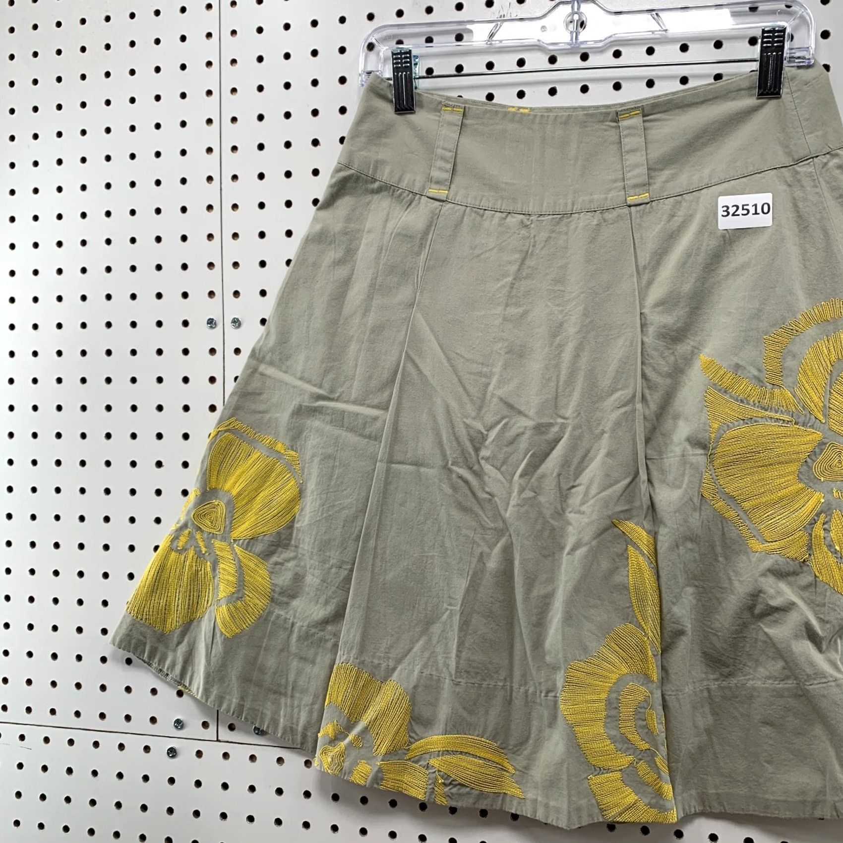 Anthropologie VINTAGE Anthropologie Floreat Skirt Womens Size 4 Tan Floral Pleated Ruffle Knee Length 26x21.5 Womens Size 27" / US 4 / IT 40 - 3 Thumbnail