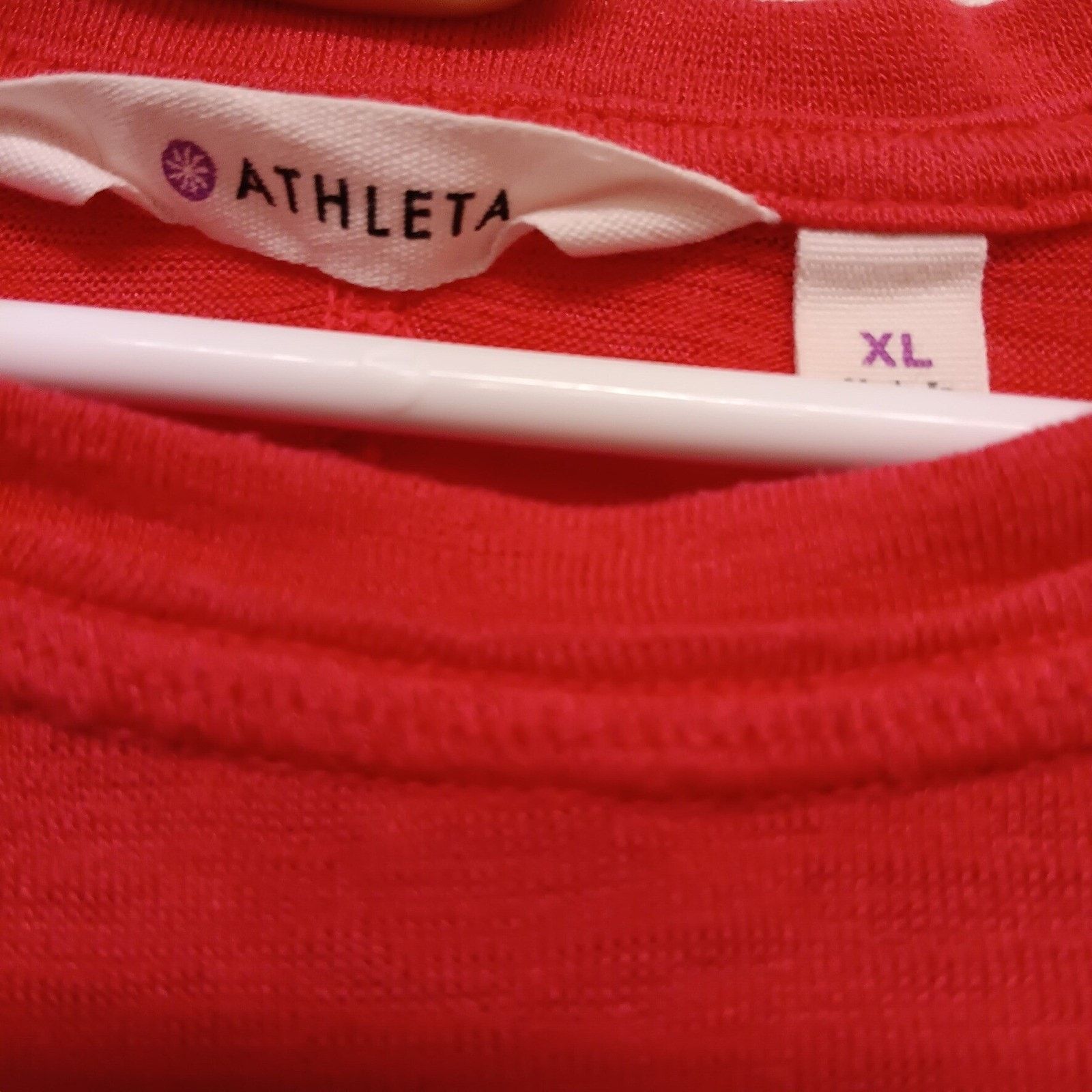 Athleta Athleta Red Sleeveless Cloudlight Rib Trim Tank Top Size XL Size XL / US 12-14 / IT 48-50 - 3 Thumbnail