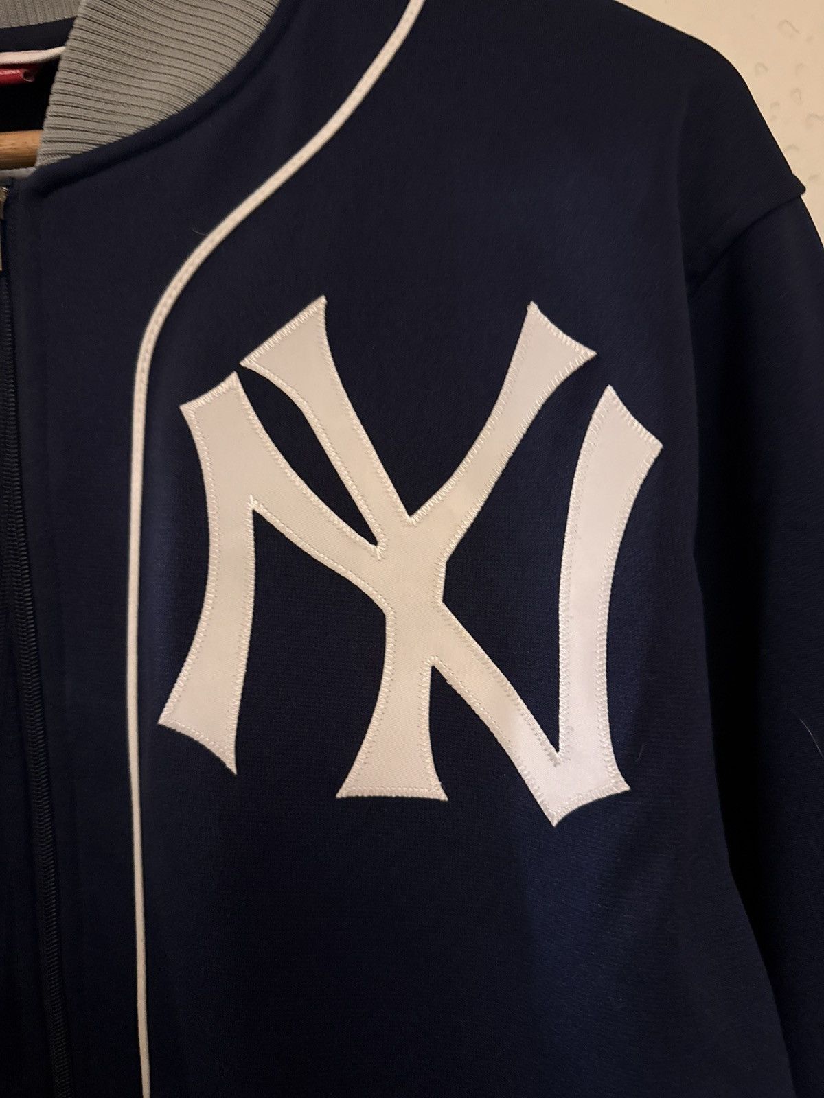 New York Yankees Mitchell and Ness Harwood Vintage New York Yankees Full Zip Size US M / EU 48-50 / 2 - 3 Thumbnail