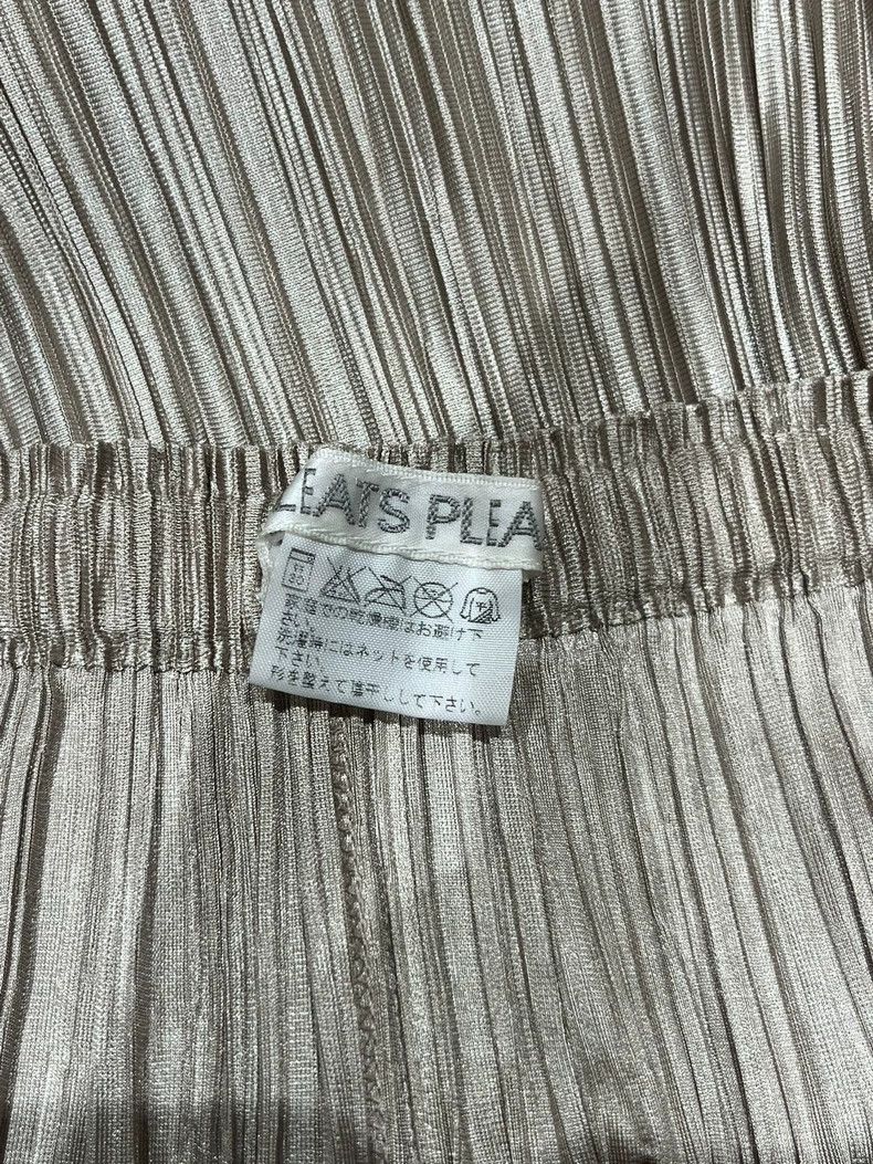 Issey Miyake Issey Miyake size:3 Grey Honor skirt Size 22" - 2 Thumbnail