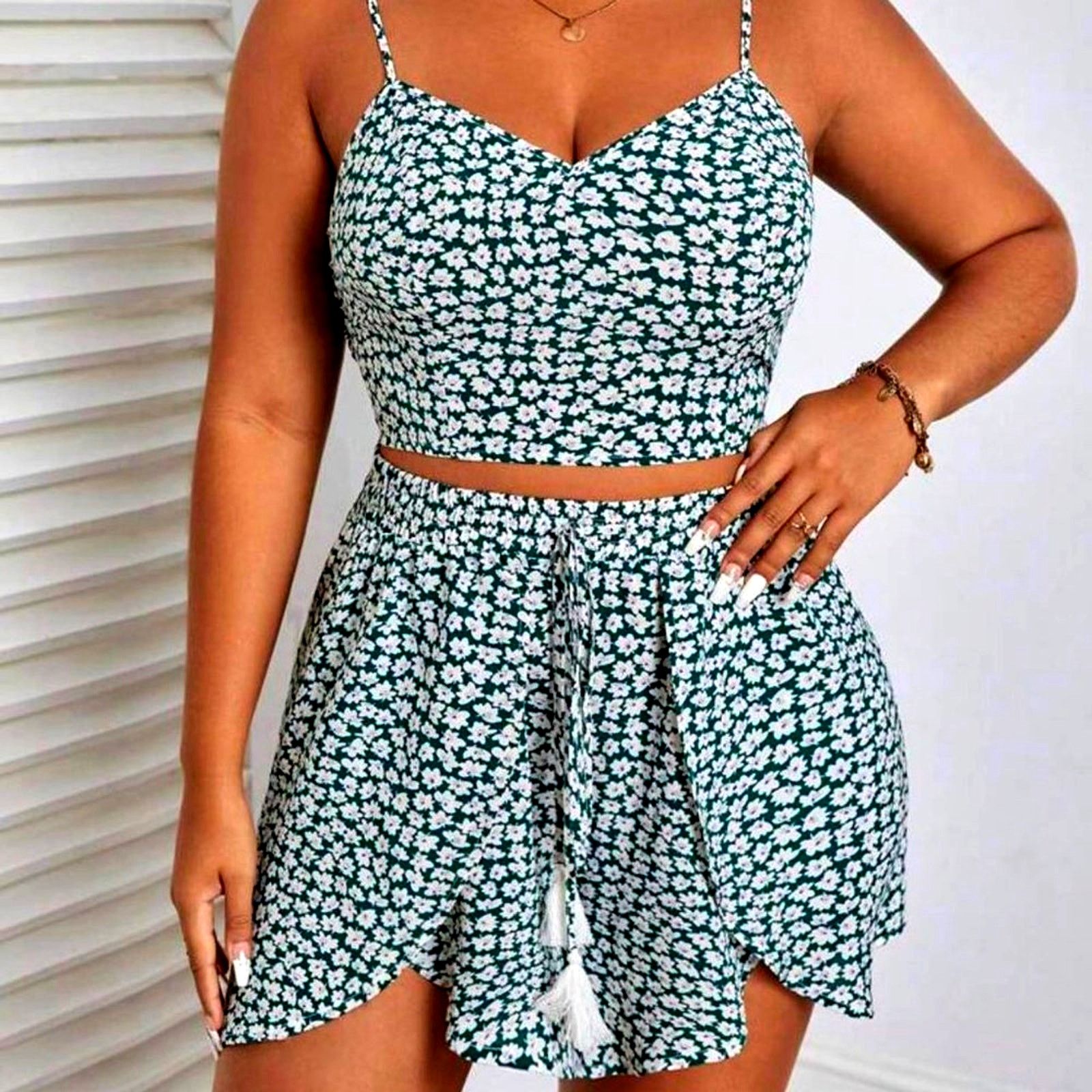 Other Ditsy Floral Cami Top Tassel Tie Front Short Set Grn/Wht 12 Size 34" / US 12 / IT 48 - 2 Thumbnail