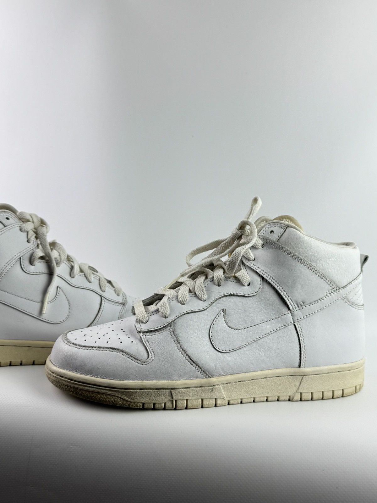 Nike Vintage 2005 Nike Dunk High White US8 Size US 8 / EU 41 - 3 Thumbnail