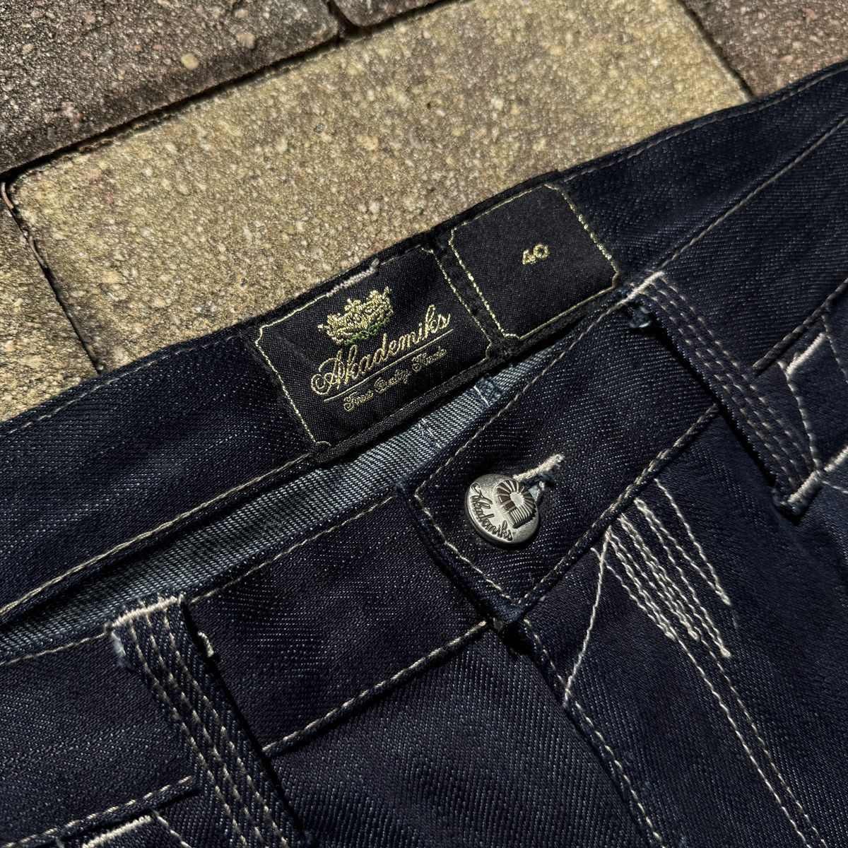 Akademiks Y2K Baggy Akademiks Embroidered Dark Denim Jeans Size US 40 / EU 56 - 4 Thumbnail
