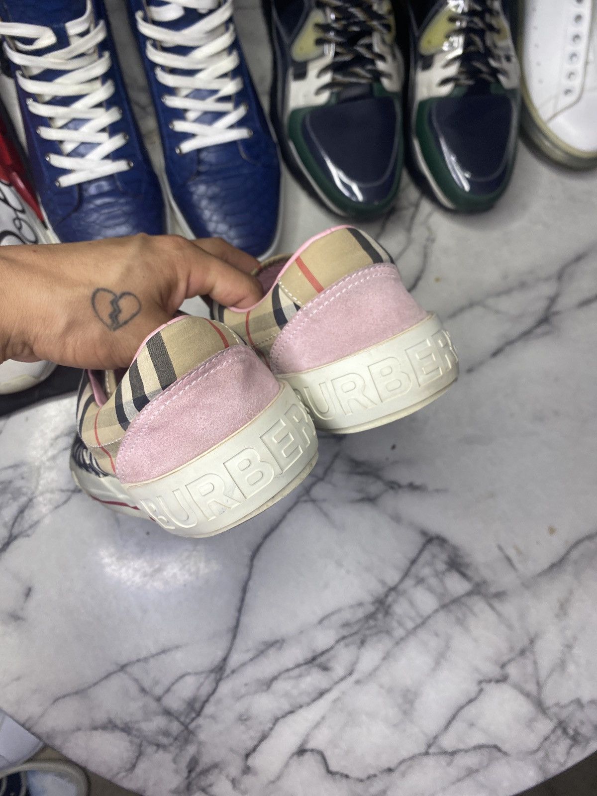 Burberry Burberry low top pattern sneaker Size US 9 / EU 42 - 5 Thumbnail