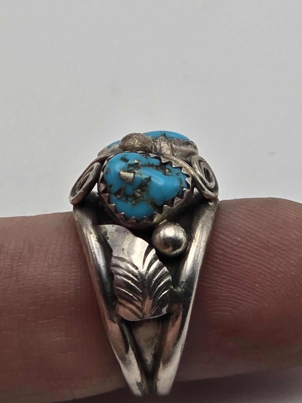 Other Vintage Sterling Silver Ring Sz 8 Navajo Turquoise Leaf Size ONE SIZE - 2 Thumbnail
