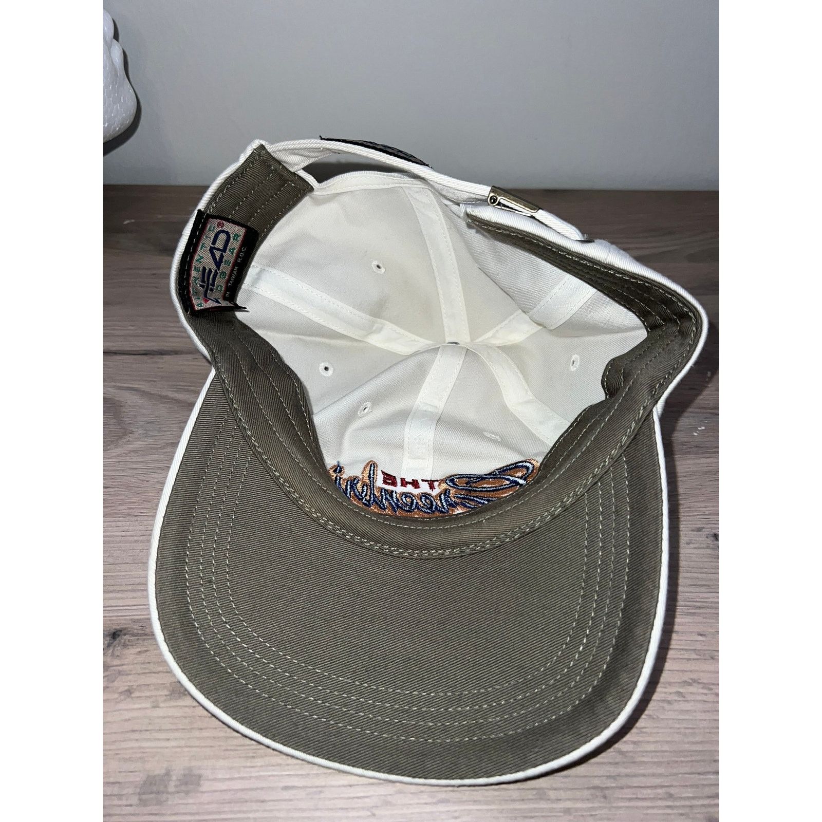 Diamond Head The Greenbrier Hat Golf West Virginia Golf Golfing Cap OS Size ONE SIZE - 6 Thumbnail