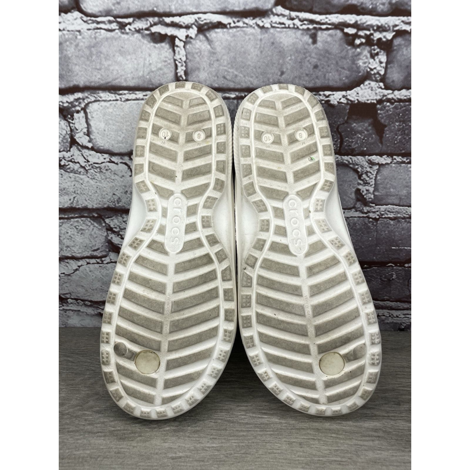 Crocs Crocs Iconic Comfort White Rubber Classic Thong Sandals Wome Size US 10 / IT 40 - 9 Thumbnail