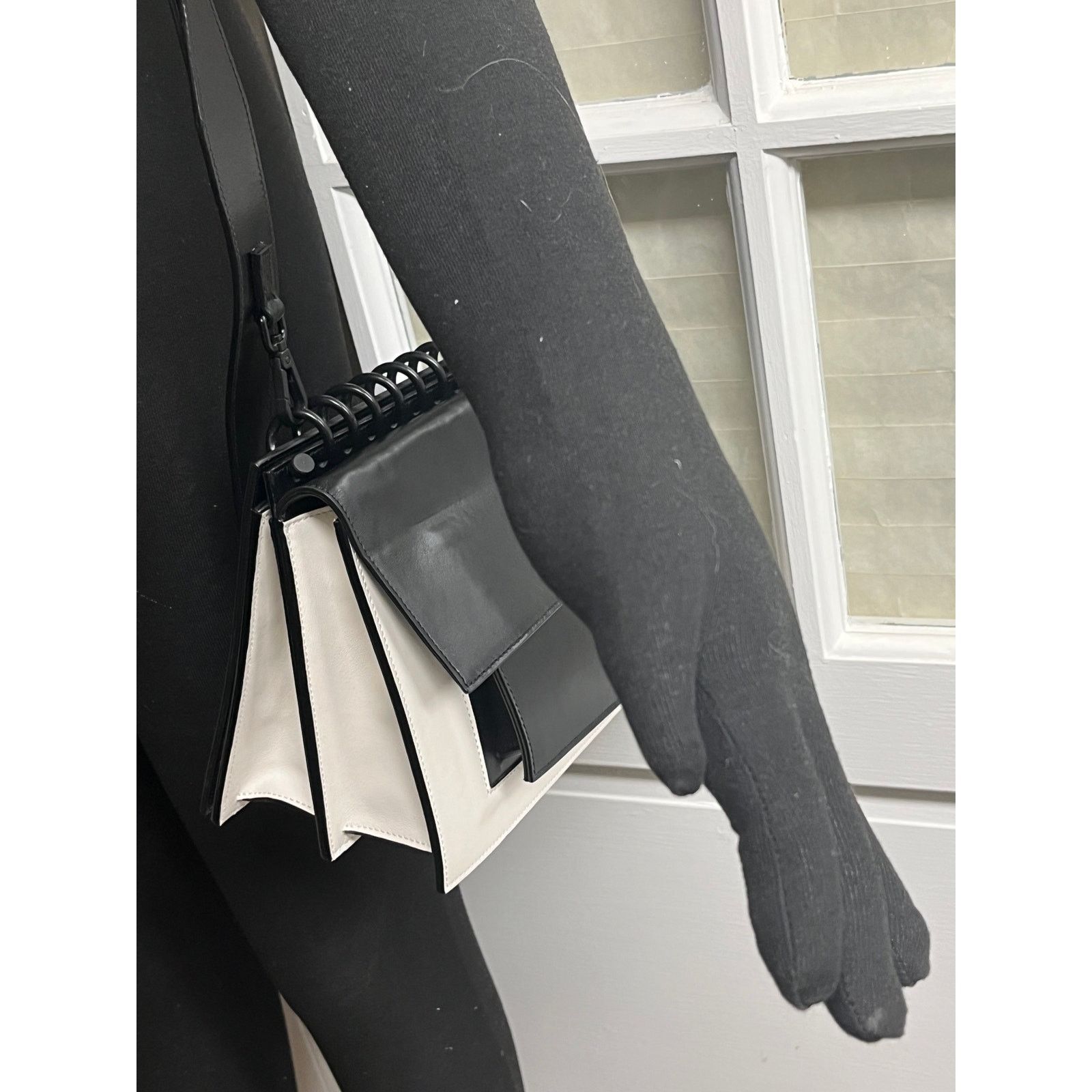 Other Atribut Handcrafted Black & White Leather Bag NEW Size ONE SIZE - 2 Thumbnail