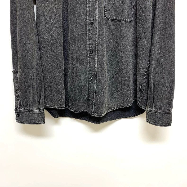 Balenciaga Balenciaga size 39 Back logo washed denim shirt Size US S / EU 44-46 / 1 - 6 Thumbnail