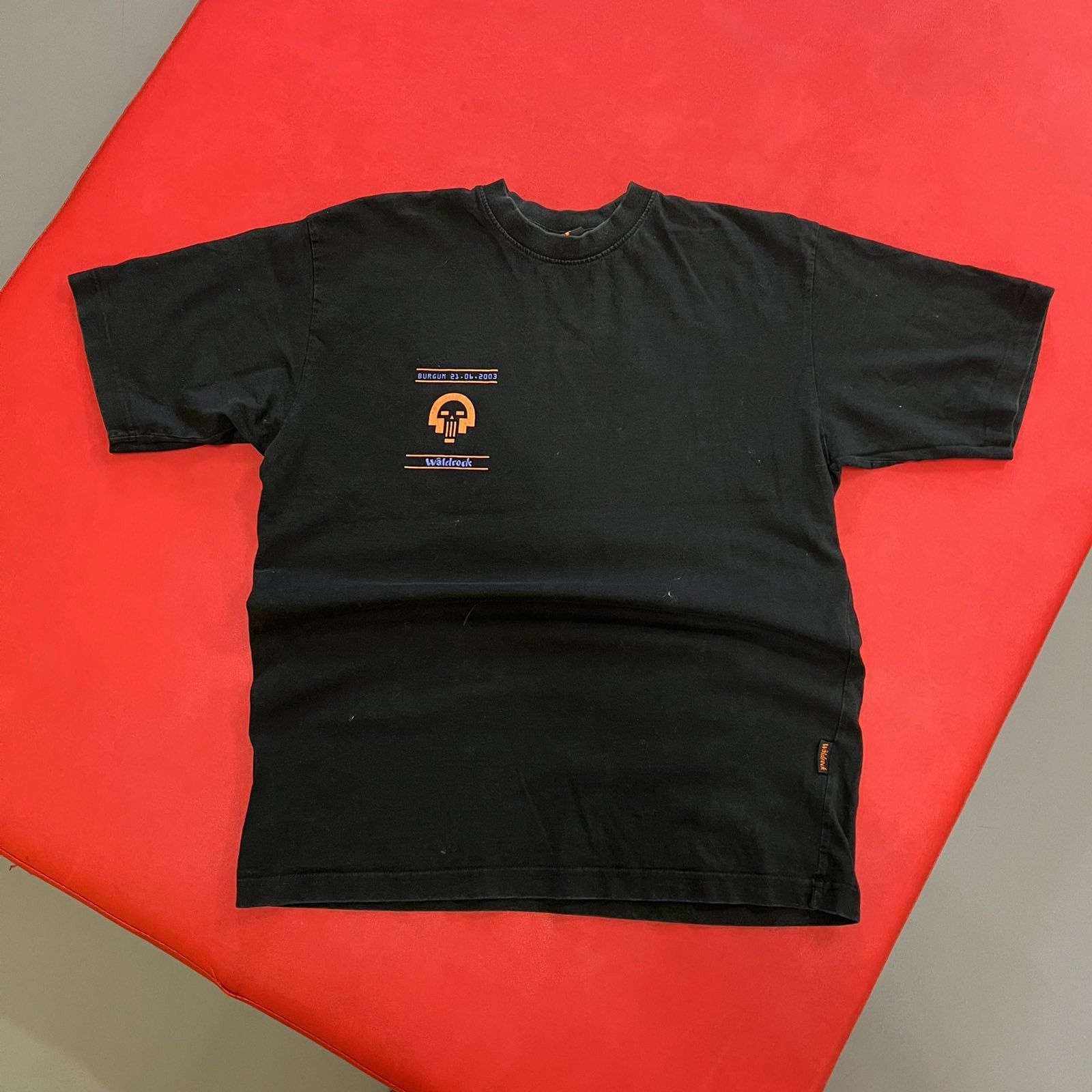 Vintage Waldrock Festival MetalBand Tour Rock Tee Logo Sz M Size US M / EU 48-50 / 2 - 1 Thumbnail