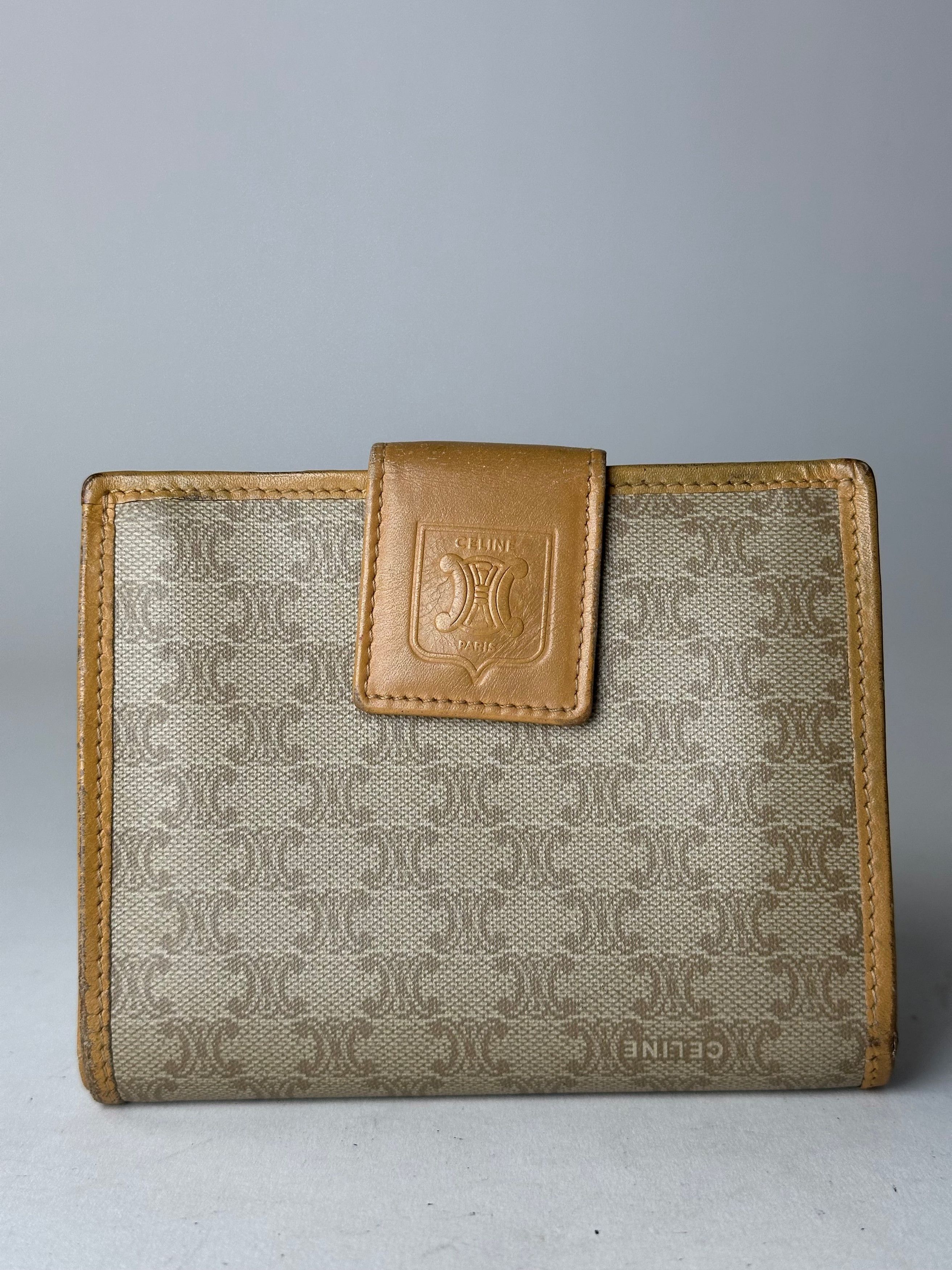 Celine Vintage Paris Triomphe Leather Wallet Beige Brown Size ONE SIZE - 1 Thumbnail