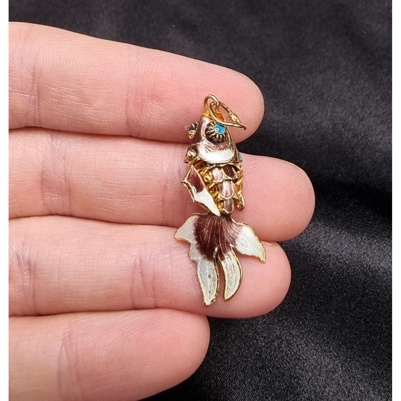 Vintage Vintage Chinese Movable Articulated Goldfish Pendant With En Size ONE SIZE - 3 Thumbnail