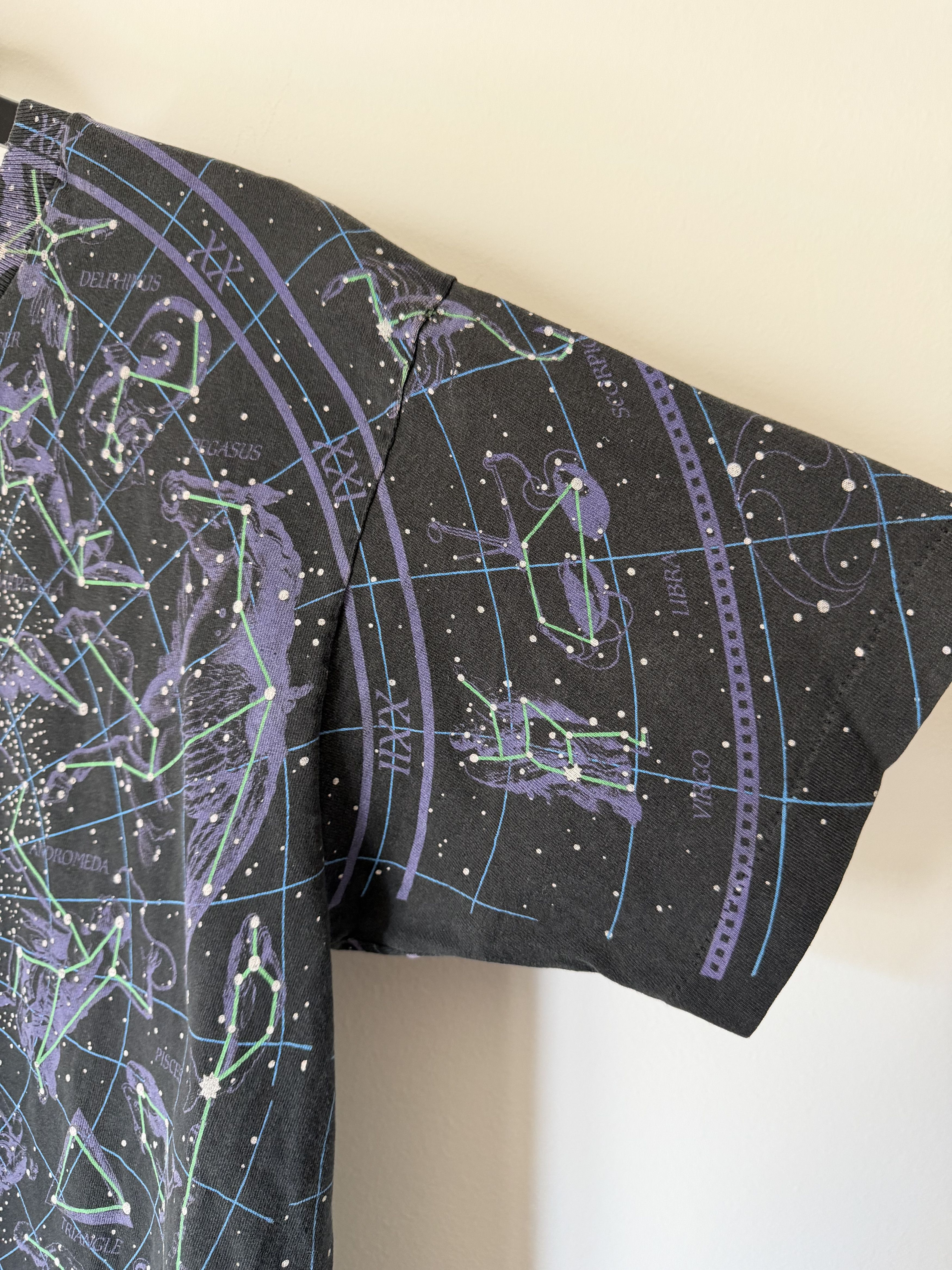 Vintage Vintage 90s Constellation AOP Tee in Black Size US L / EU 52-54 / 3 - 4 Thumbnail
