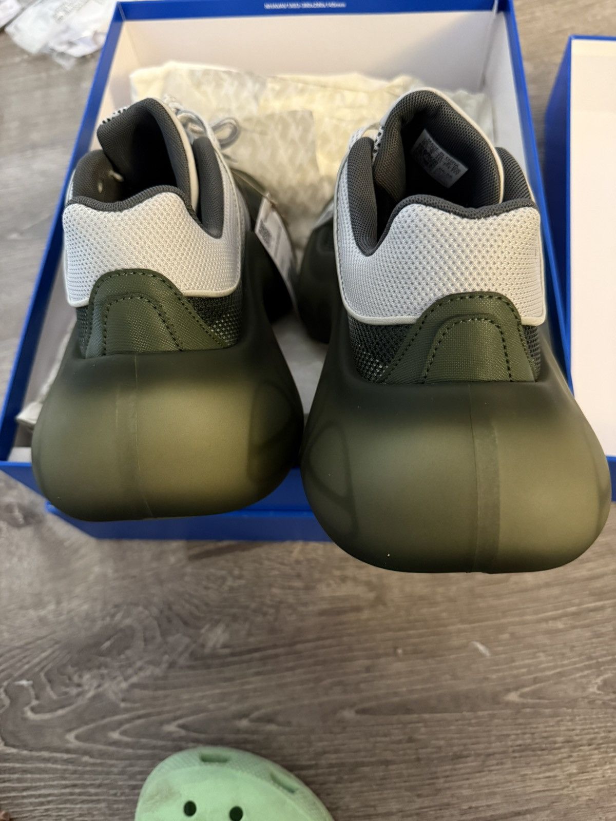Adidas AVAVAV Adidas Size US 8.5 / EU 41-42 - 9 Thumbnail