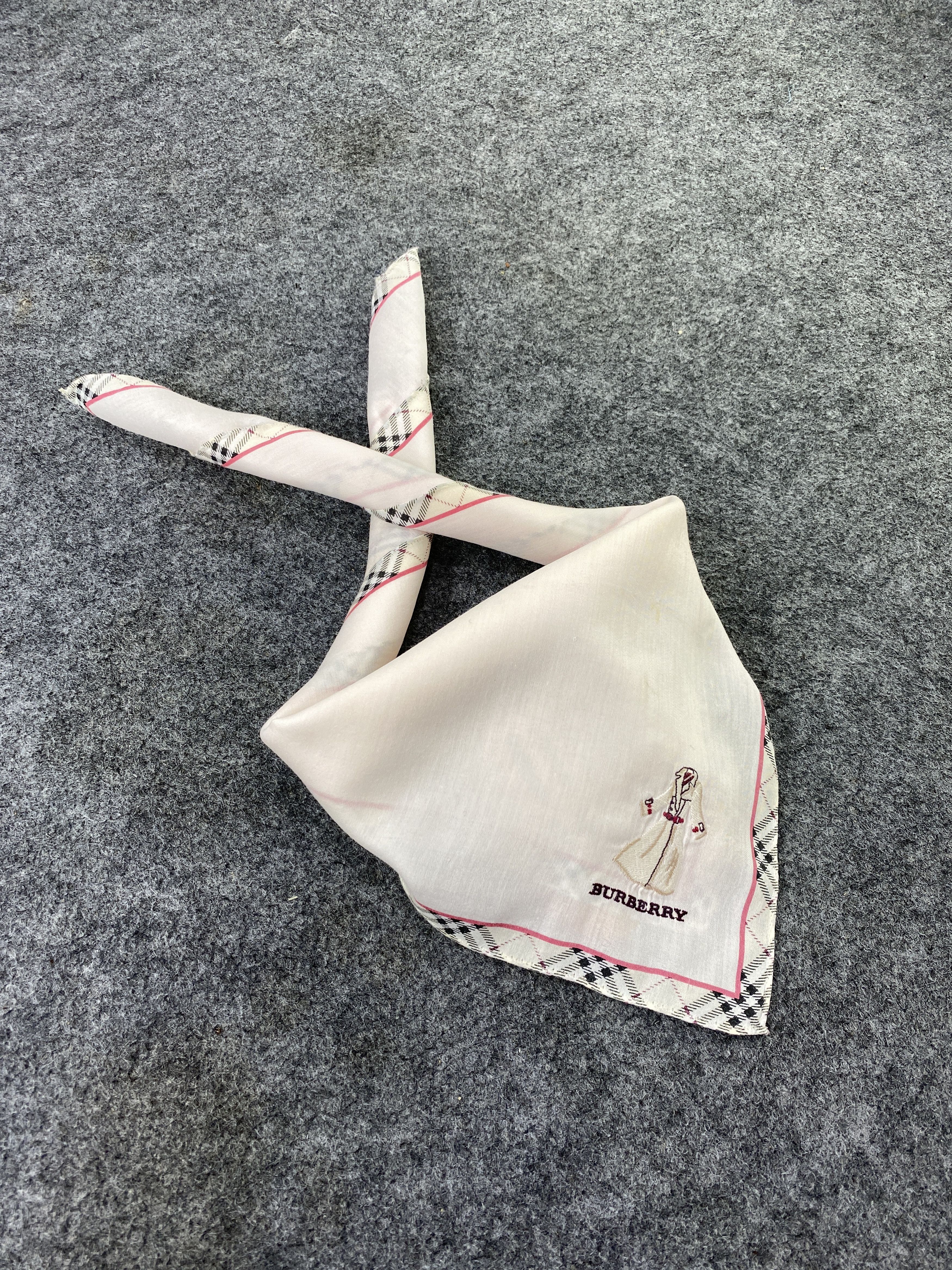 Burberry Burberry Handkerchief / Bandana / Neckerchief-B467 Size ONE SIZE - 1 Thumbnail