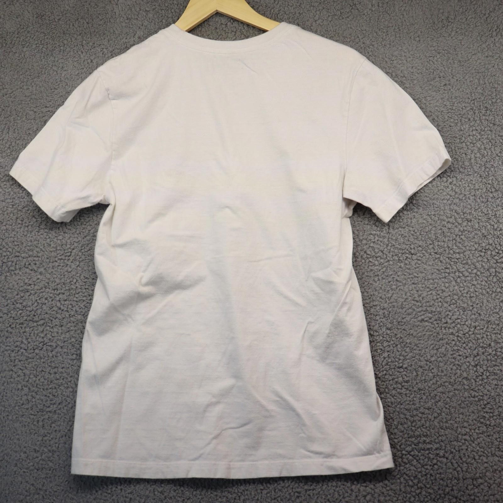 Nike Nike Men Small Short Sleeve Graphic Shirt Chinese New Years Size US S / EU 44-46 / 1 - 6 Thumbnail