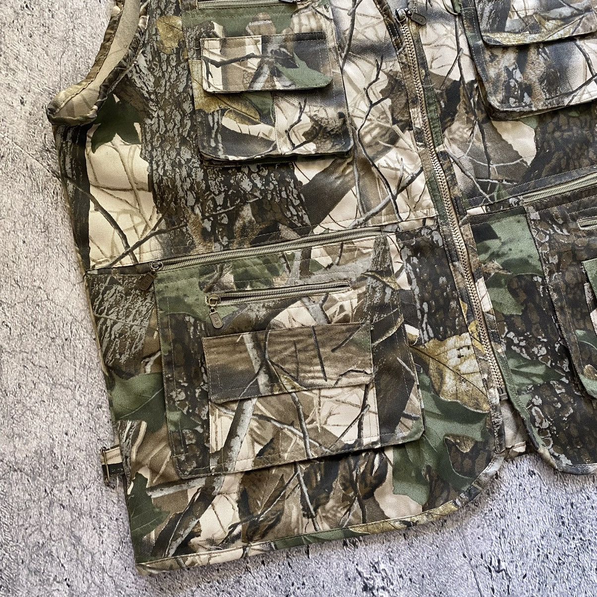 Japanese Brand Vintage Real Tree Camo Vest Multi Pocket Size US M / EU 48-50 / 2 - 7 Thumbnail