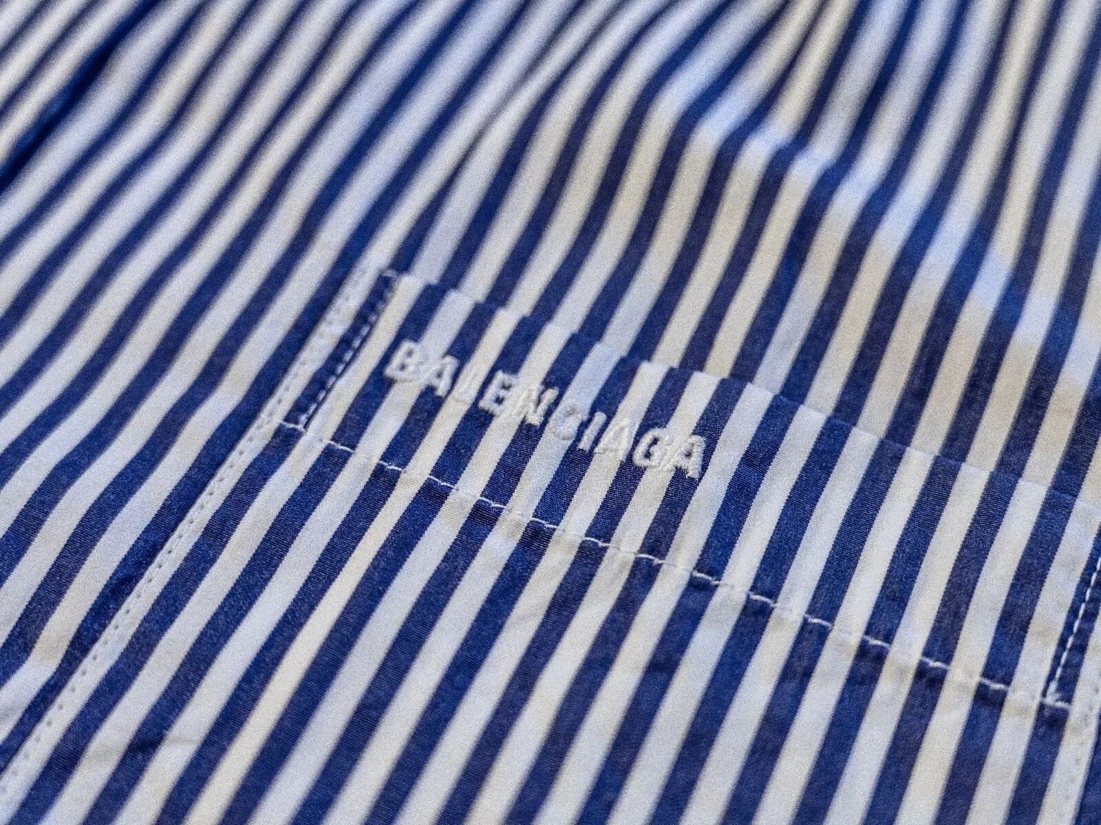 Balenciaga Balenciaga Blue Asymmetrical Twisted Poplin Boyfriend Shirt Size XS / US 0-2 / IT 36-38 - 4 Thumbnail