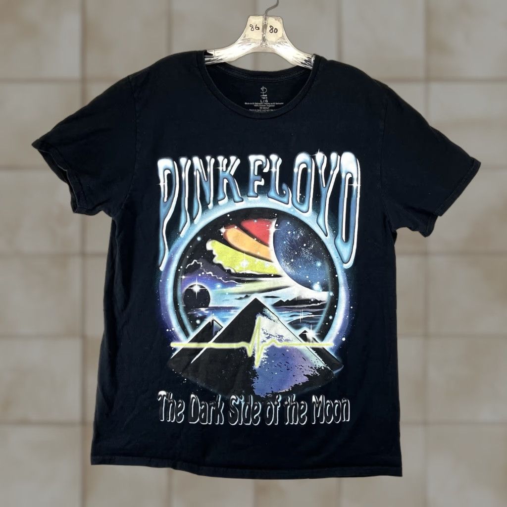 Vintage VINTAGE Pink Floyd Dark Side Of The Moon T-shirt Adult Large Black Graphic Print Classic Rock Music Unisex Size US L / EU 52-54 / 3 - 1 Thumbnail
