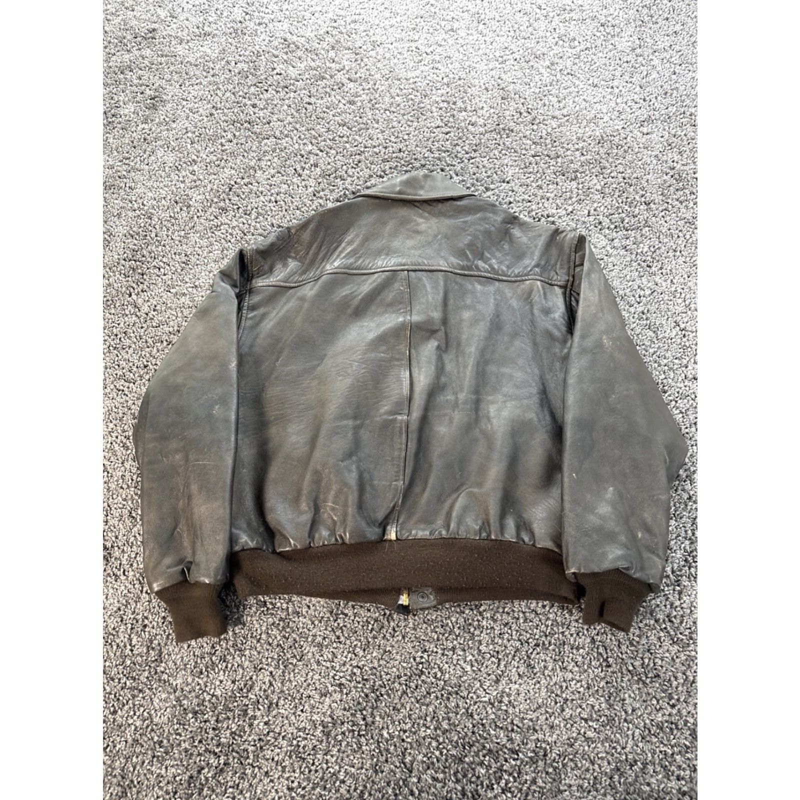 Vintage VINTAGE Bomber Jacket Mens XL Brown Leather 90s Distress A2 Flight Cigarette USA Brown Mens XL Size US XL / EU 56 / 4 - 6 Thumbnail