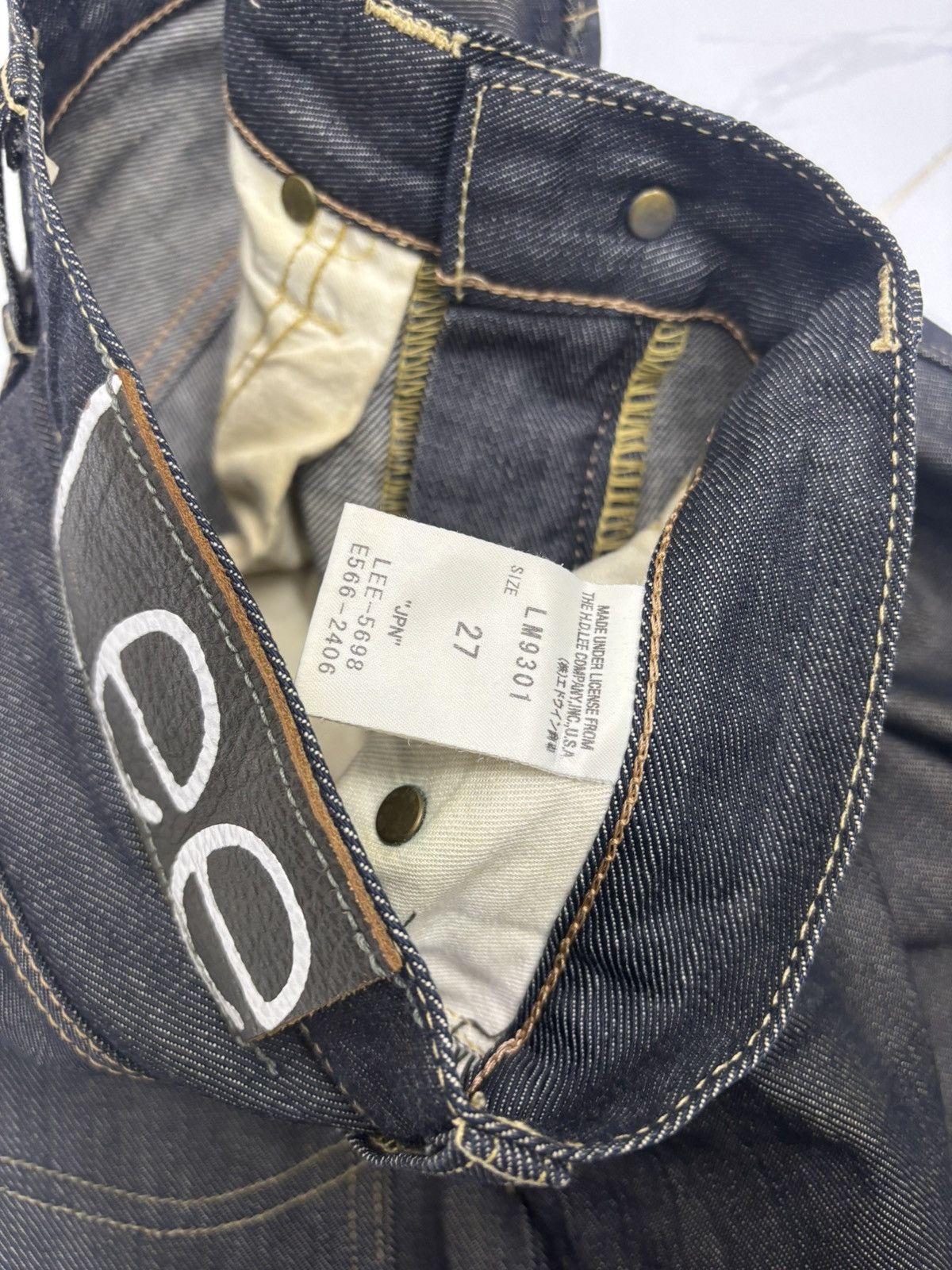 Lee 🔥LEE 101 BLACK JEANS SLIM STRAIGHT DISTRESSED JEAN Size US 29 - 11 Thumbnail