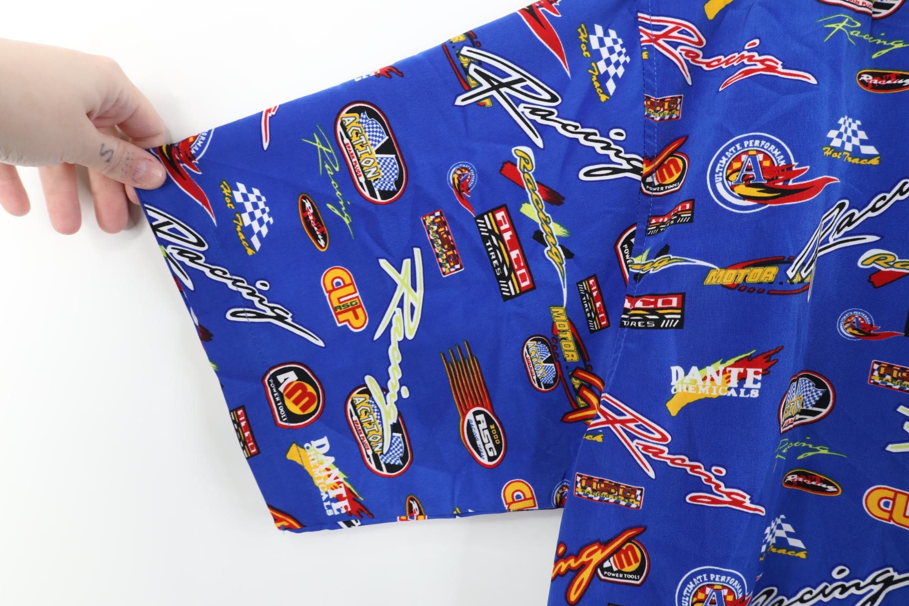 Vintage Vintage 90s Y2K Streetwear Over Print Collared Button Shirt Size US XL / EU 56 / 4 - 7 Thumbnail
