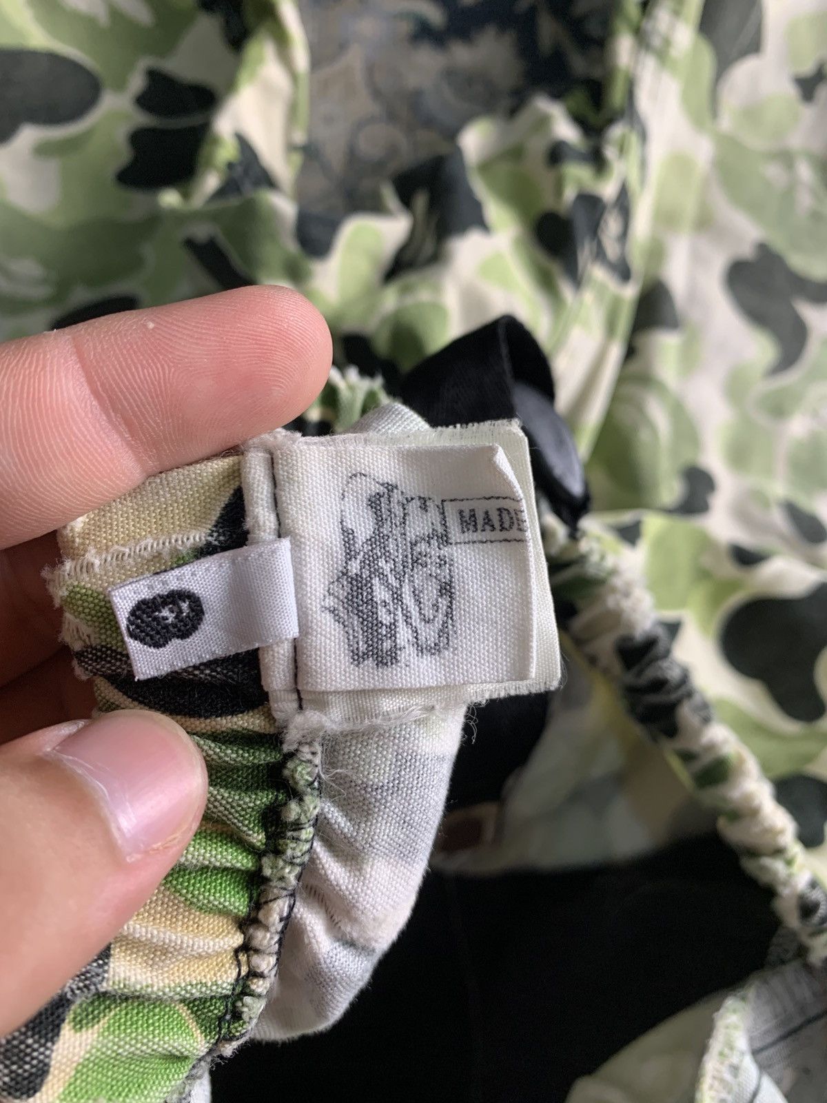 Japanese Brand A Bathing Ape Camo cargo short pant Size US 35 - 5 Thumbnail