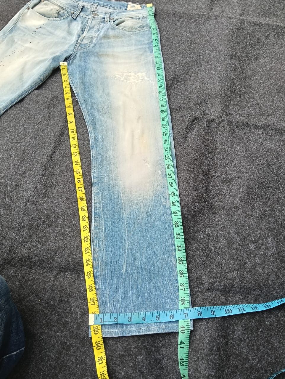 G-Star G-Star RAW 3301 Light Blue Distressed Jeans Paint Splatter. Size US 31 - 13 Thumbnail