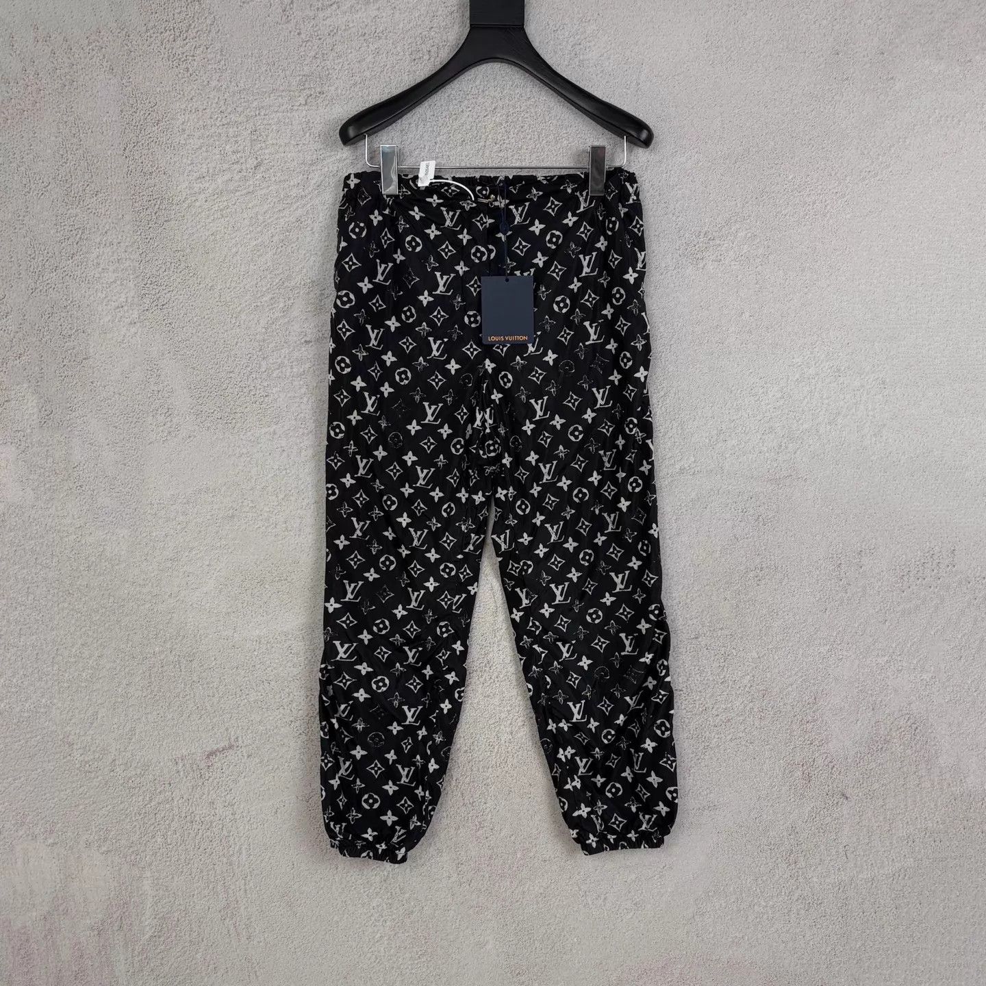 Louis Vuitton Louis Vuitton Monogram Cutout Print Jogger Pants Size 28" / US 6 / IT 42 - 1 Thumbnail