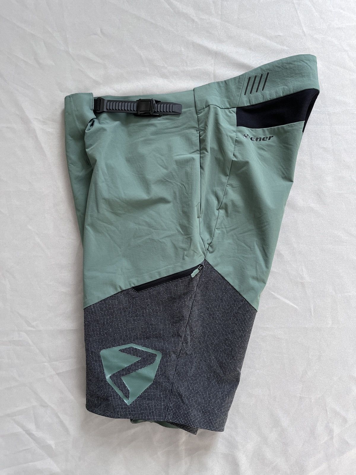 Other Ziener NIBAN X-SHAPE Cycling Shorts Size US 34 / EU 50 - 2 Thumbnail