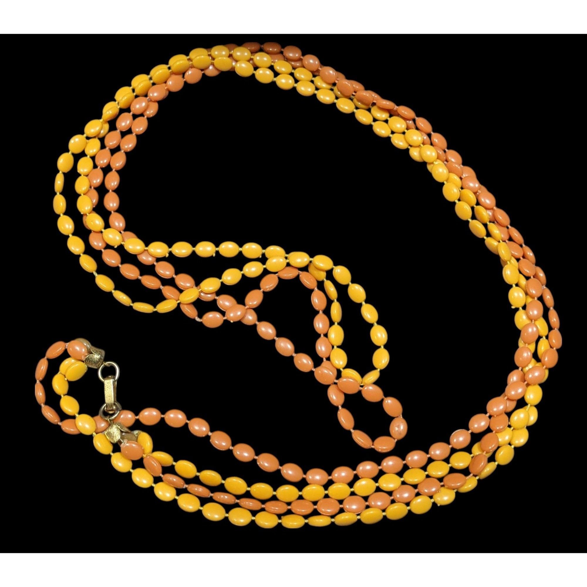 Other Vintage Retro Yellow And Orange Plastic Beaded Necklace Size ONE SIZE - 1 Thumbnail