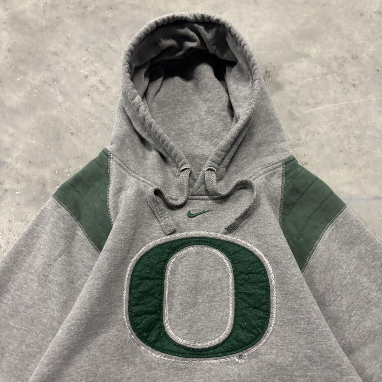 Nike × Vintage Crazy Vintage Y2K/2000s Grey University Of Oregon Nike Center Swoosh College Hoodie! Size US S / EU 44-46 / 1 - 2 Thumbnail