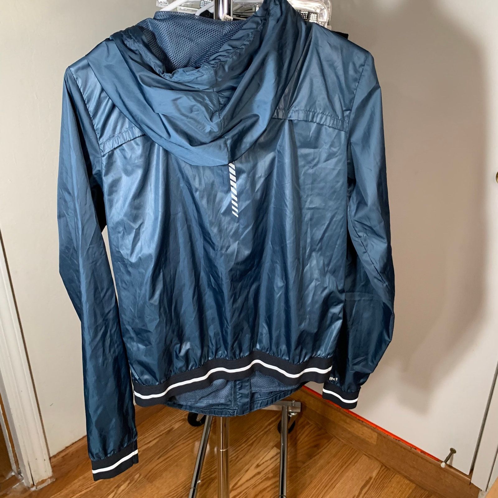 Under Armour Under armour Women's Blue Jacket Size S Size S / US 4 / IT 40 - 10 Thumbnail