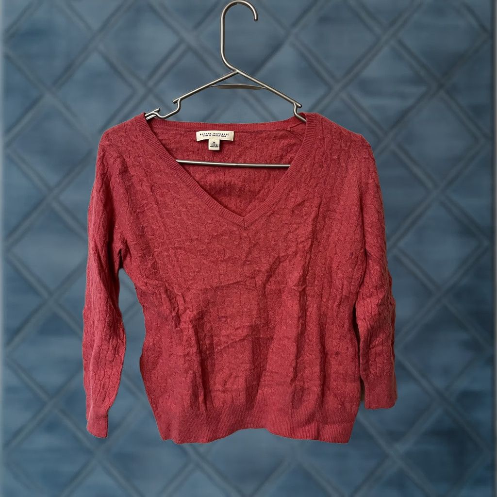 Banana Republic Banana Republic Pink Italian Yarn V-Neck Long Sleeve Sweater Size M Womens Pullover Size M / US 6-8 / IT 42-44 - 1 Thumbnail