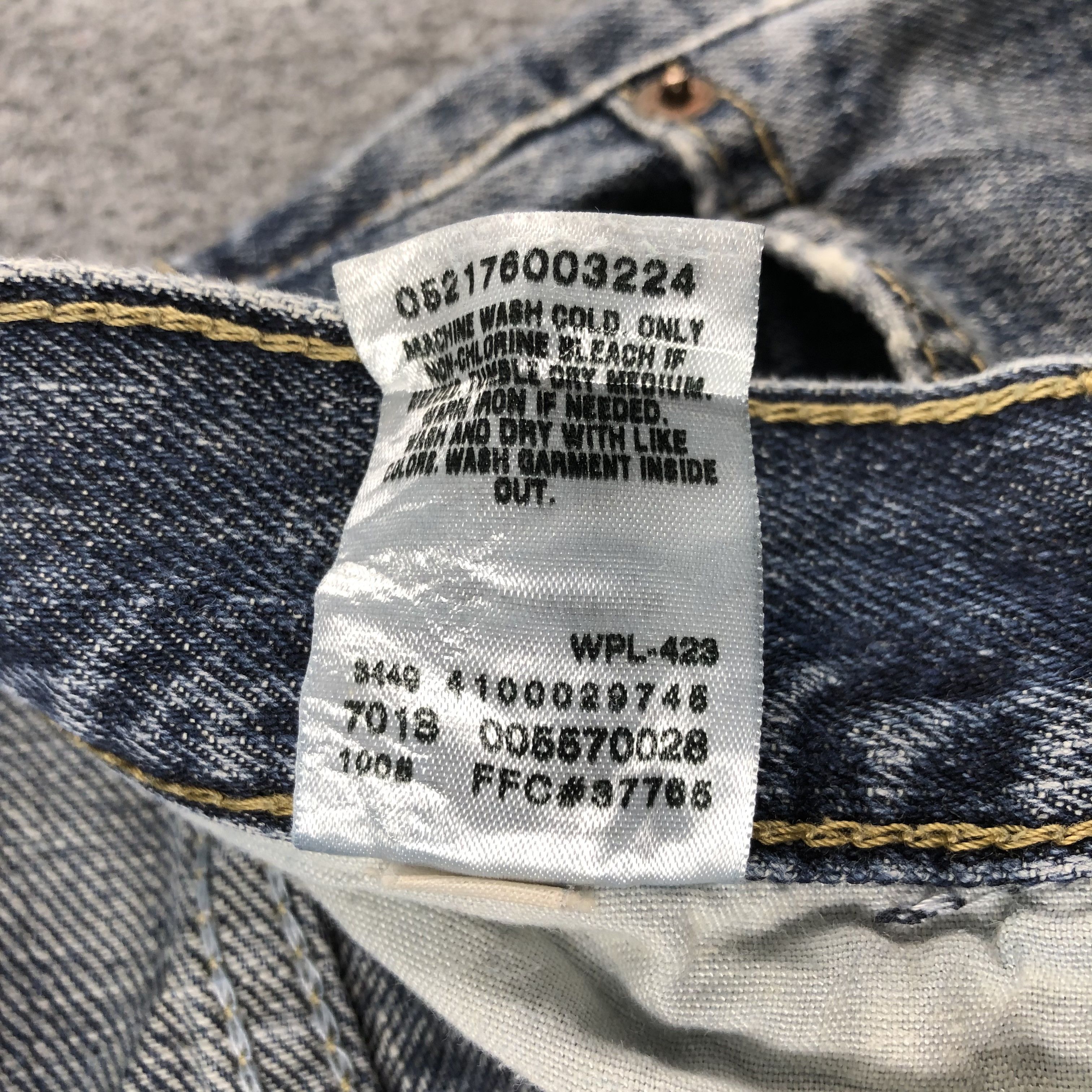 Levi's Vintage Blue Wash Levis 557 Flare Jeans-J2628 Size US 31 - 13 Thumbnail