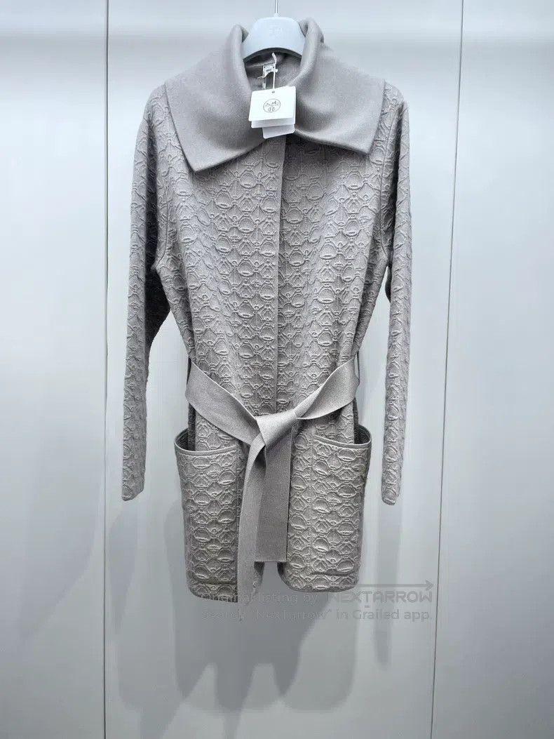 Hermes Hermes Knit Jacquard Full Print Belted Cashmere Cardigan Size XXS / US 00 / IT 34 - 1 Thumbnail