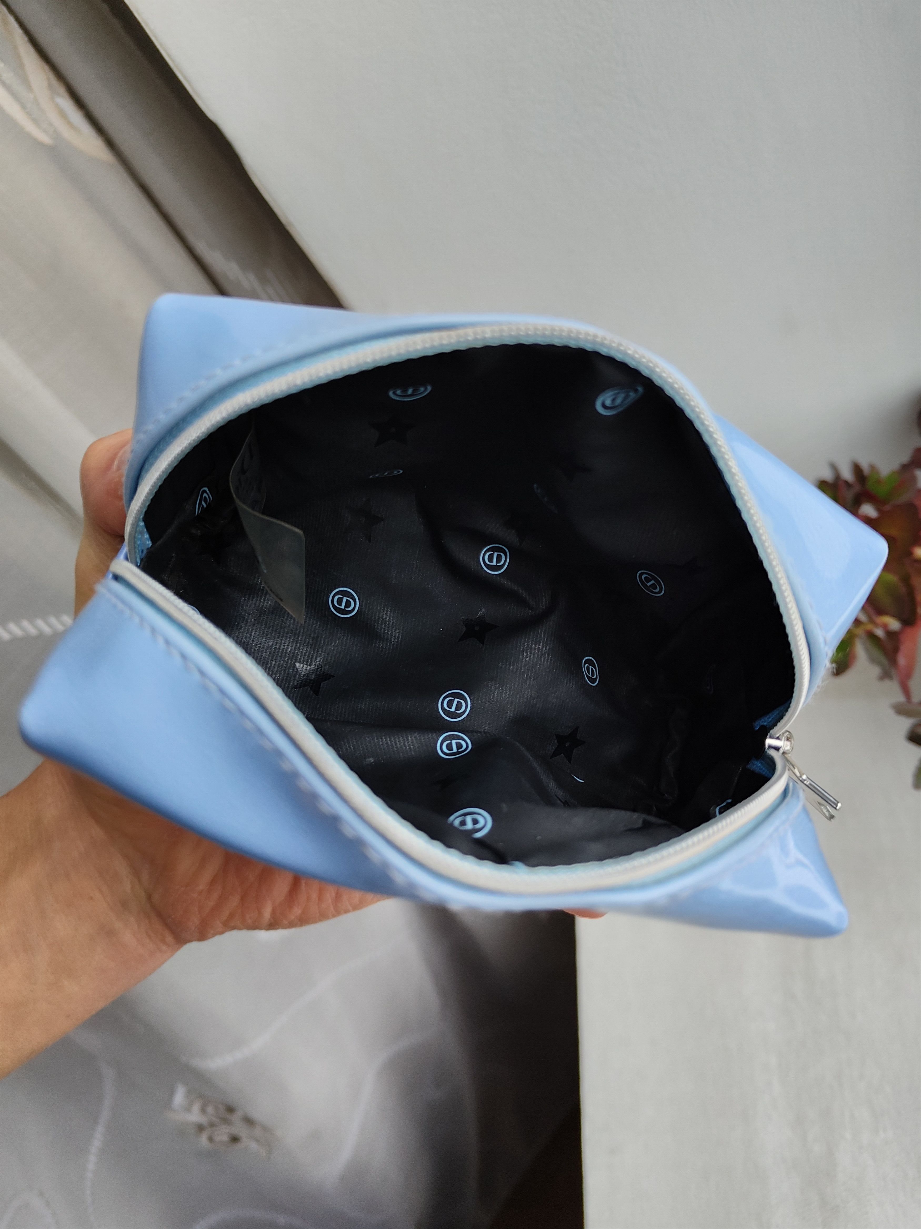 Christian Dior Monsieur Christian Dior Cosmetic Bag Dior Pouch CD Make Up Bag Size ONE SIZE - 7 Thumbnail