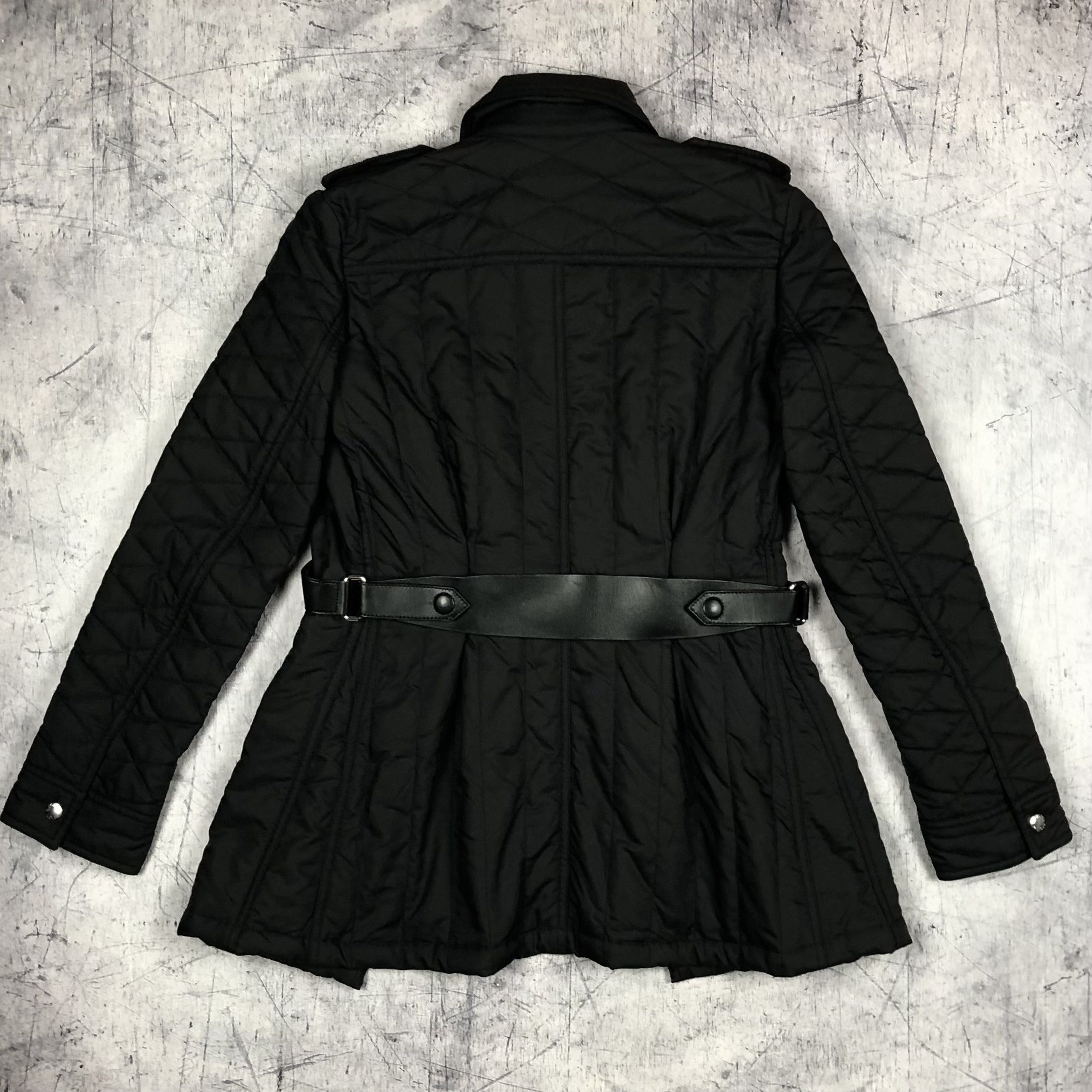 Louis Vuitton Louis Vuitton Paris Quilted Belted Ladies Coat Jacket rare Size XS / US 0-2 / IT 36-38 - 18 Thumbnail