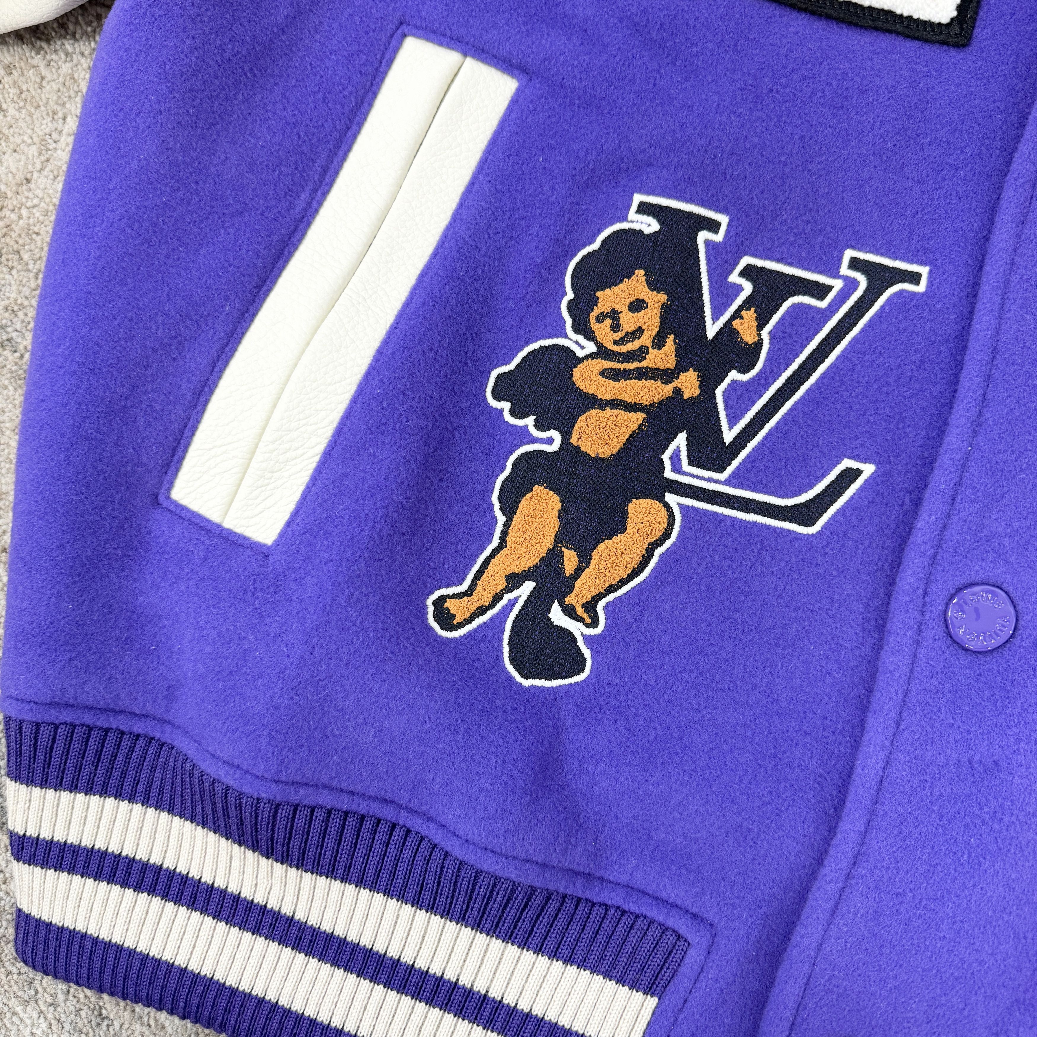 Louis Vuitton Louis Vuitton x Virgil Abloh 1AAGI0 Patches Jacket RRP £5500 Size US M / EU 48-50 / 2 - 3 Thumbnail