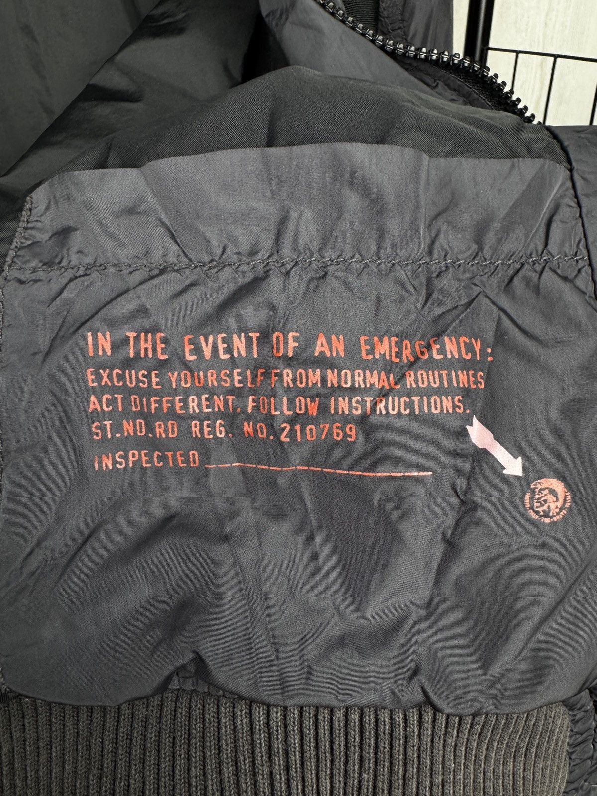 Diesel Rare Vintage DIESEL Strapped Nylon Parachute Bomber Jckt Y2K Size US S / EU 44-46 / 1 - 12 Thumbnail