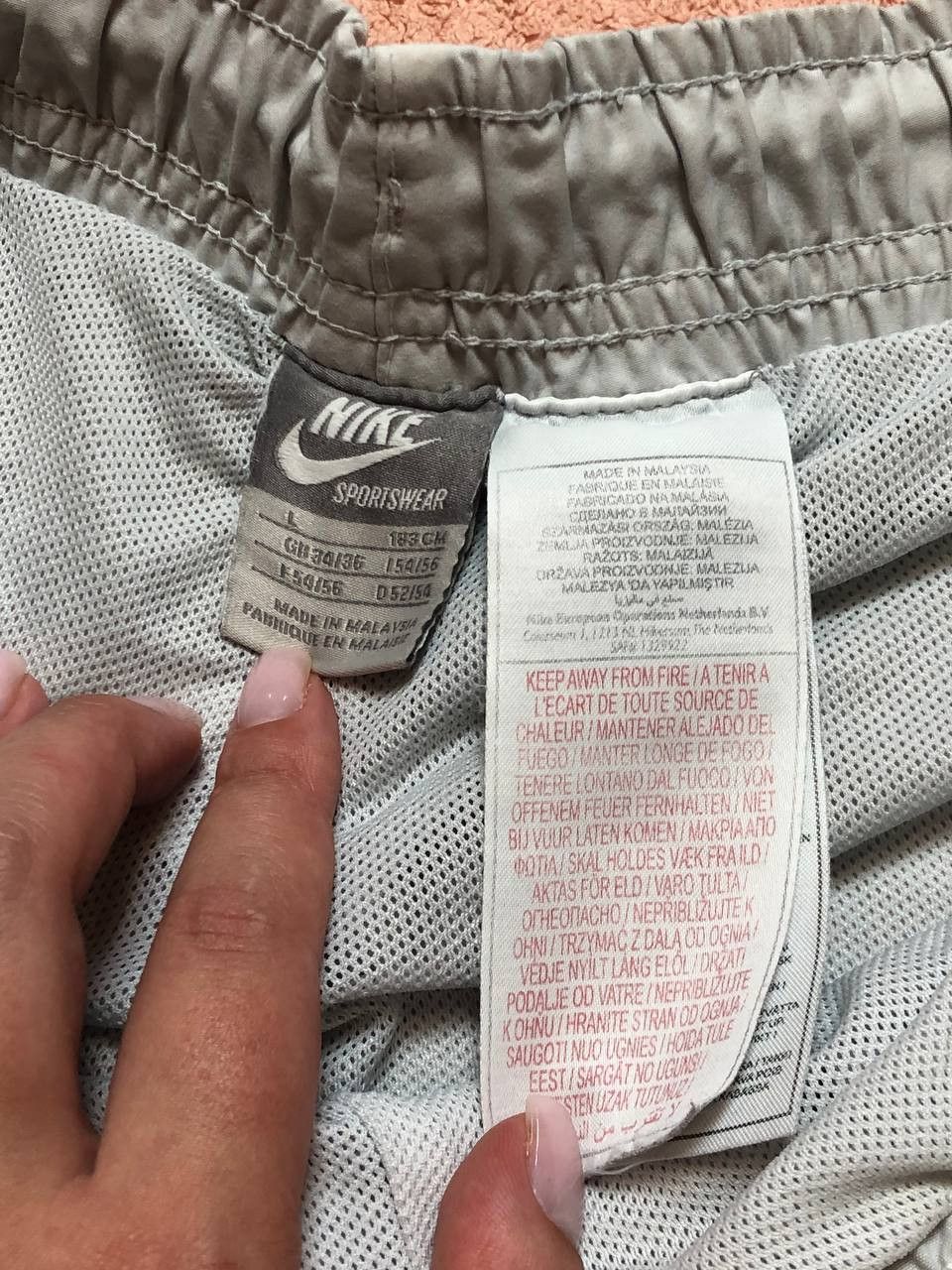 Nike Nike Shorts Size US 34 / EU 50 - 2 Thumbnail