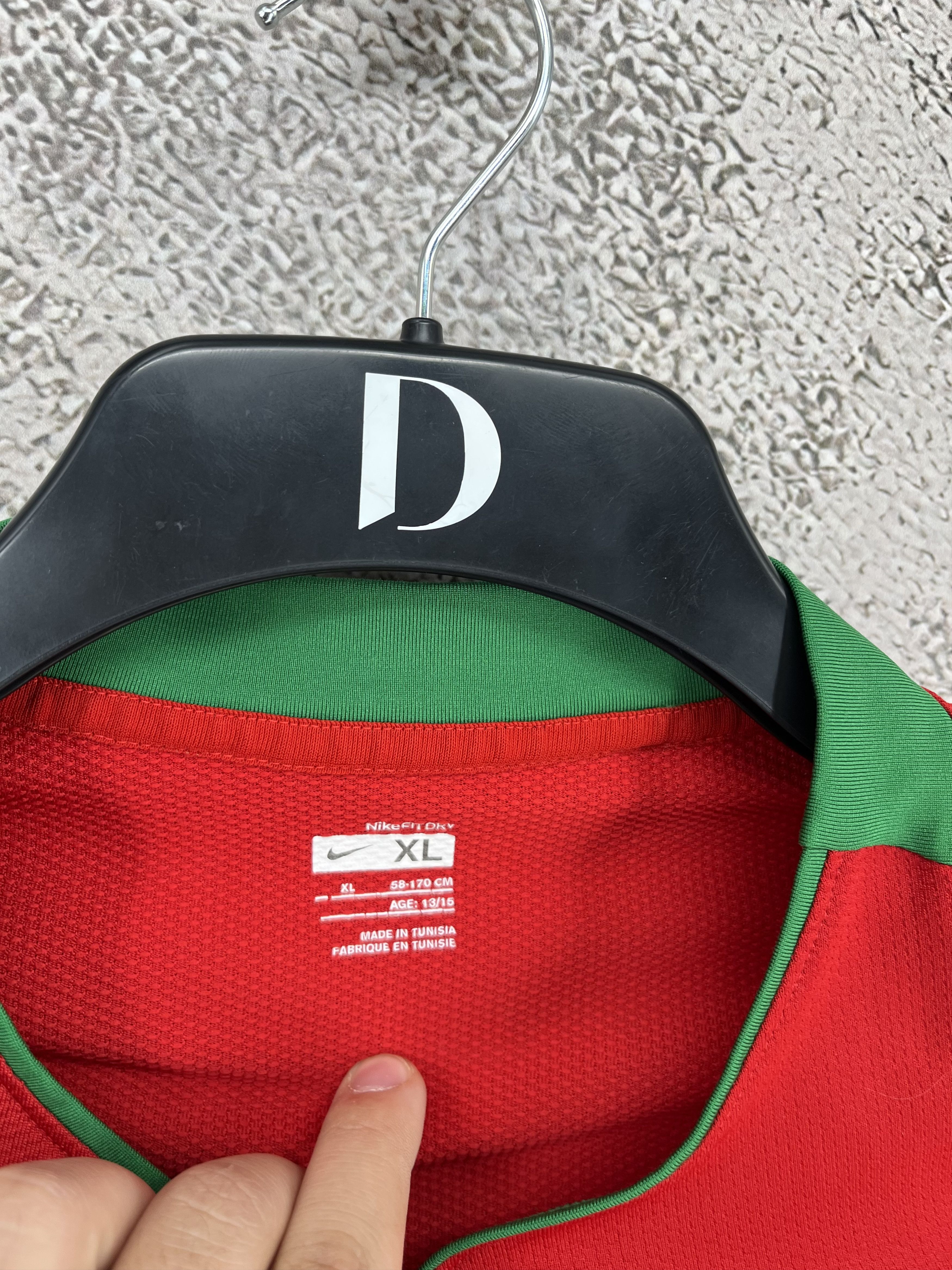 Nike Vintage Nike Portugal Soccer Jersey Football World Cup Size US S / EU 44-46 / 1 - 7 Thumbnail