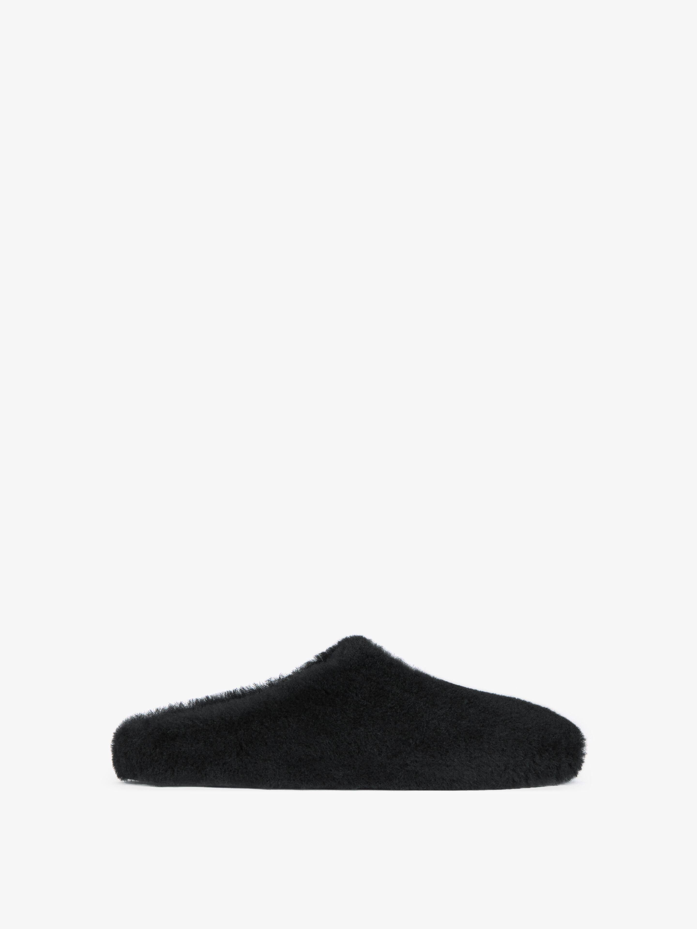 o1loc1c0724 Slipers in Black