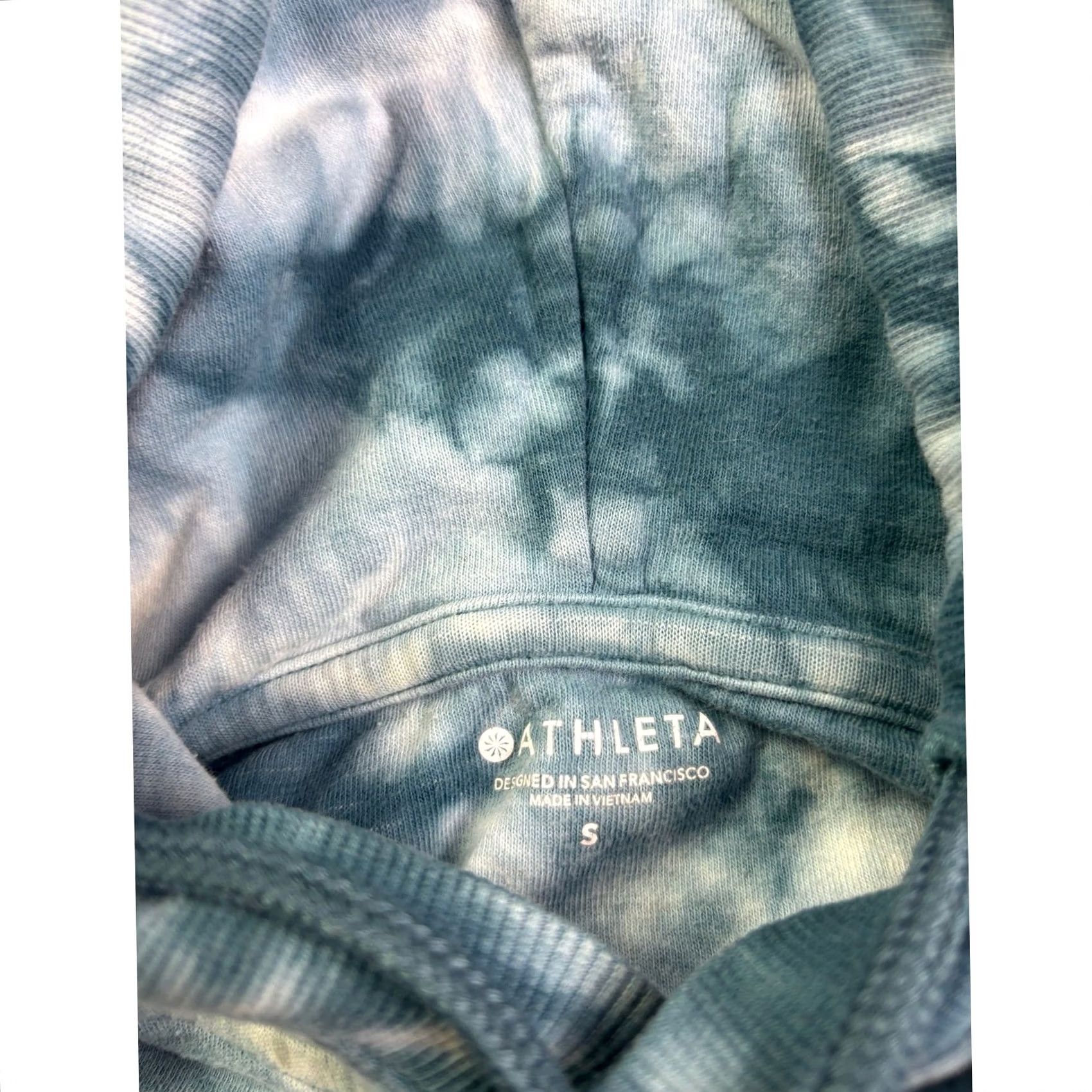 Athleta Athleta Hoodie Womens Small Blue Tie Dye Long Sleeve Cotton Blend Pullover Size S / US 4 / IT 40 - 2 Thumbnail