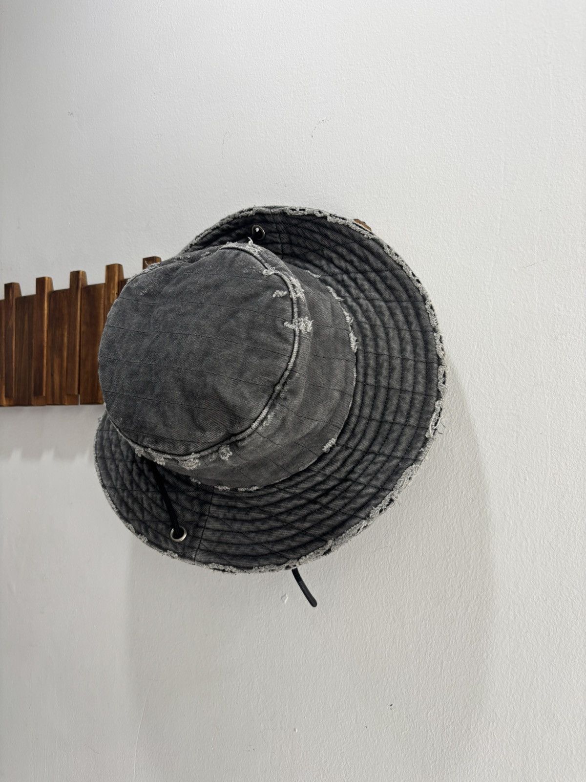 A-COLD-WALL* × Diesel A Cold Wall x Diesel natural distressed bucket hat Size ONE SIZE - 3 Thumbnail