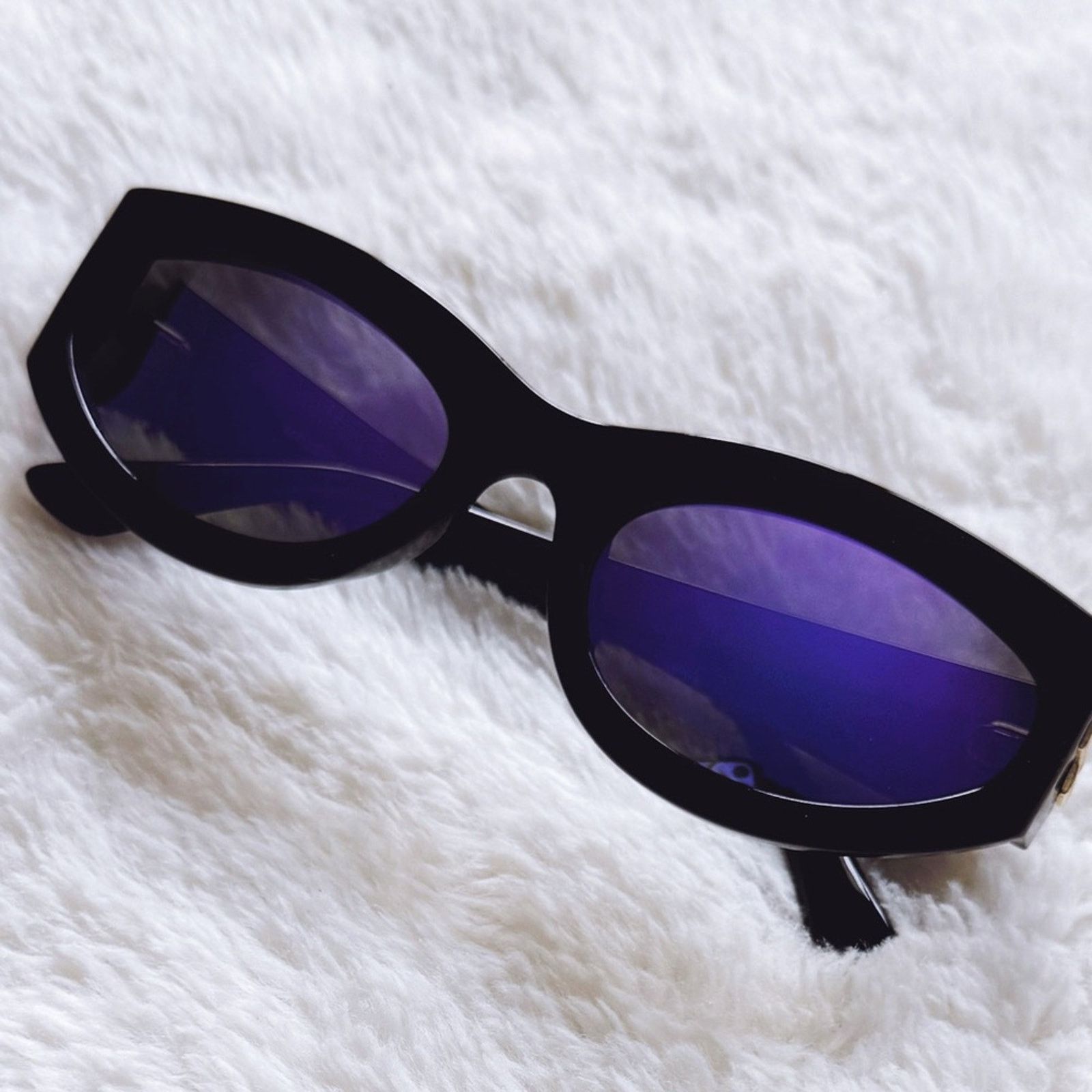 Other Faye Mirrored Purple with Black Rim Sunglasses Size ONE SIZE - 1 Thumbnail