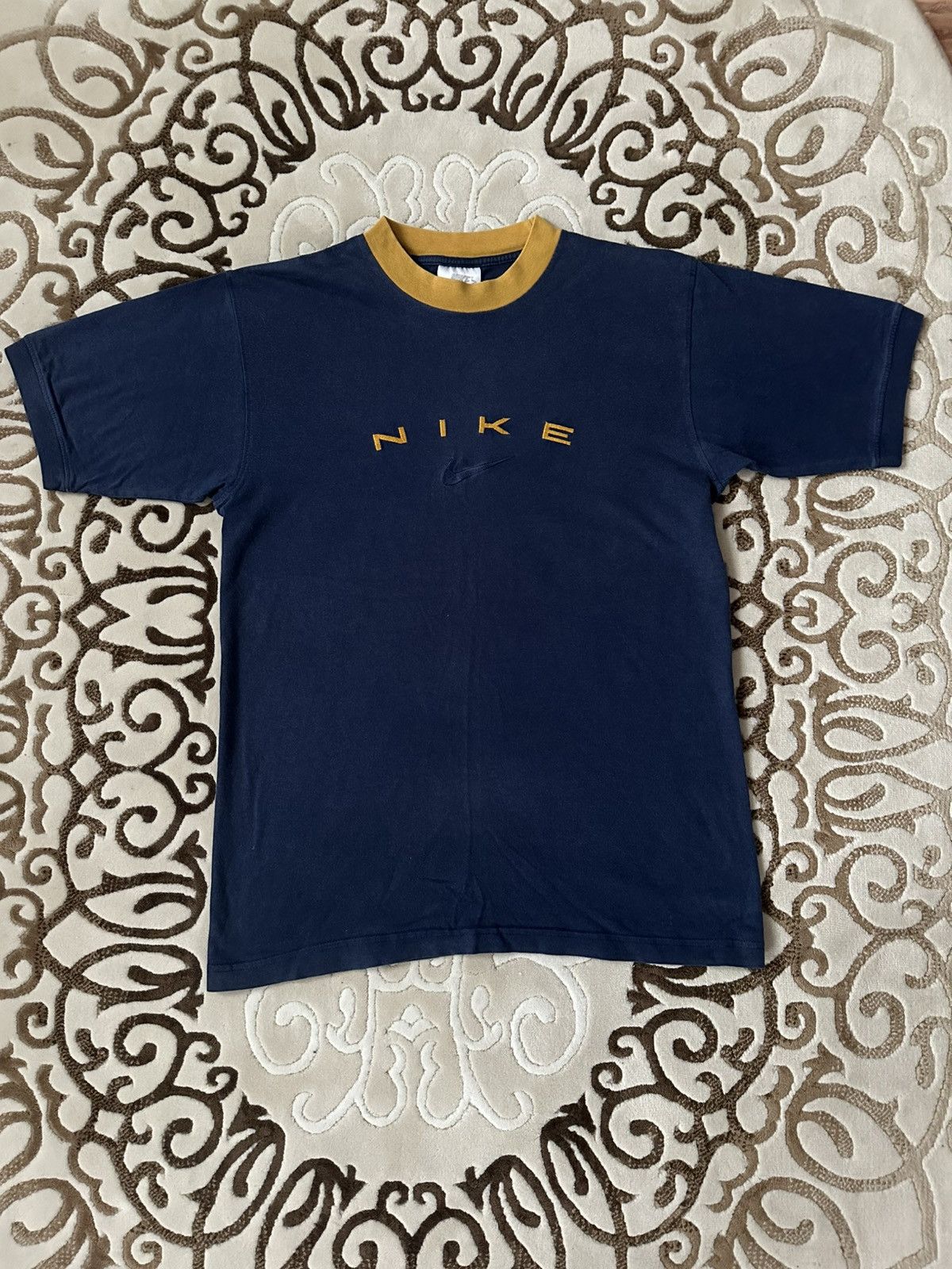Nike Nike Men's Navy and Gold T-shirt Size US S / EU 44-46 / 1 - 1 Thumbnail