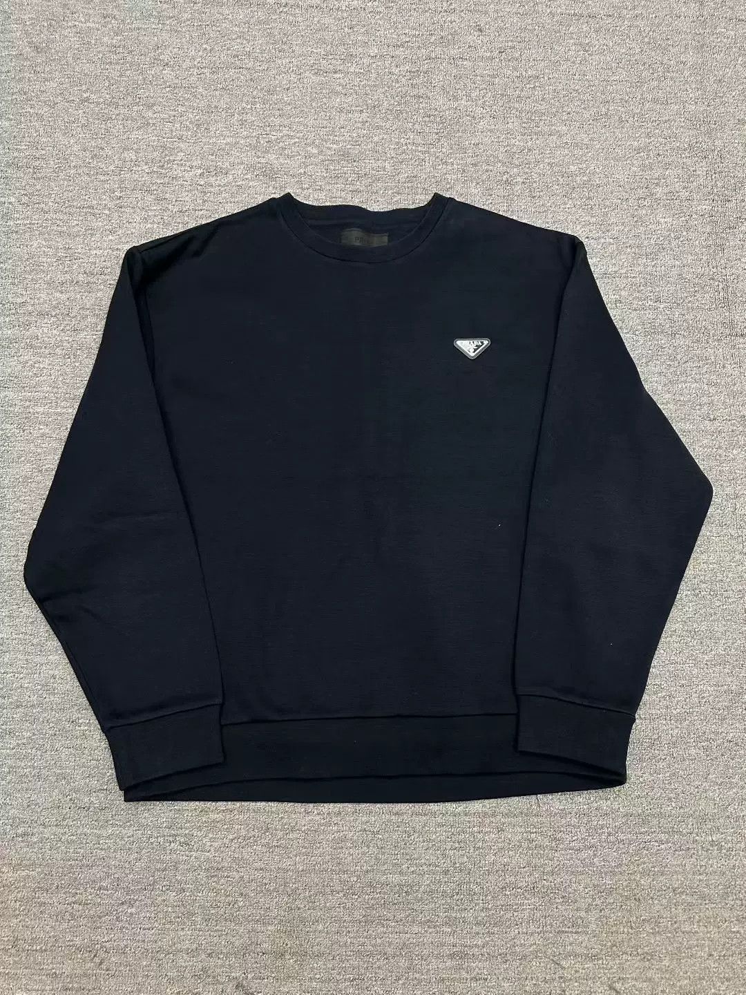 Prada prada black triangle logo sweatshirt Size US XXL / EU 58 / 5 - 1 Thumbnail