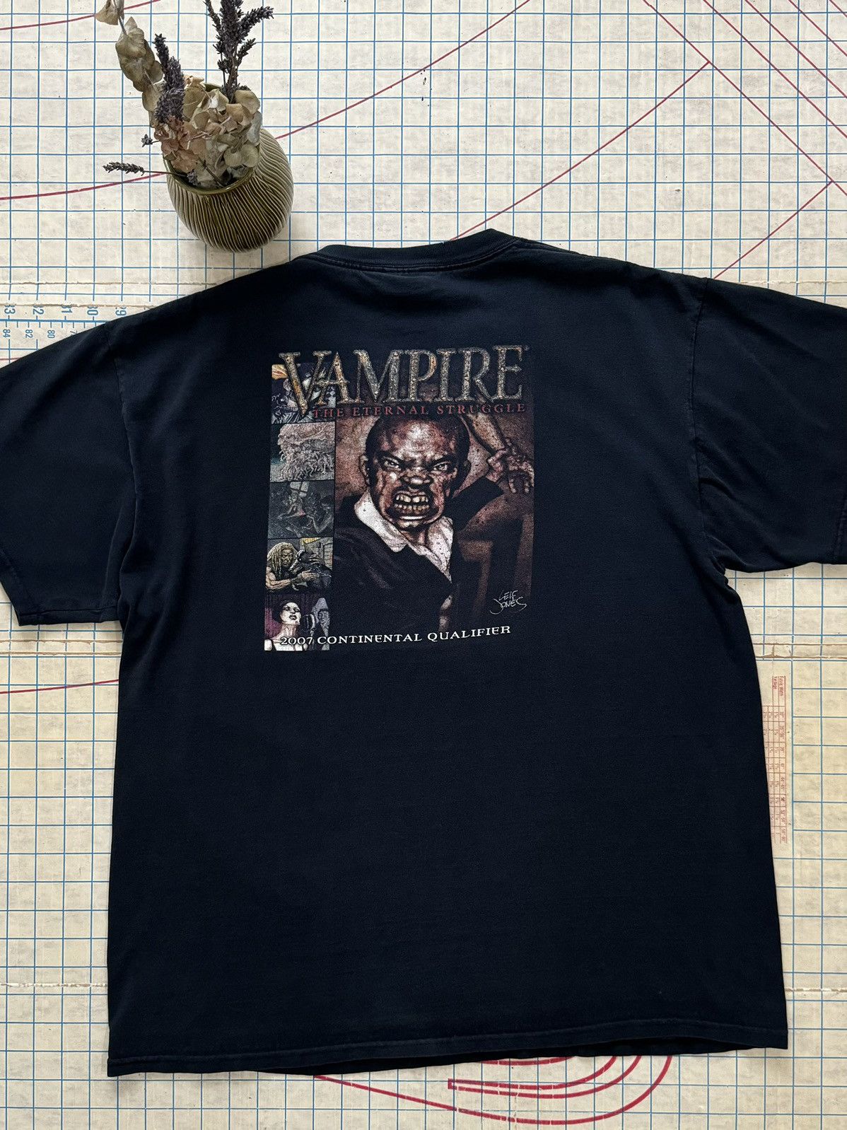 Vintage Vintage Vampire The Eternal Struggle 2007 Finals Graphic Tee Size US XL / EU 56 / 4 - 6 Thumbnail